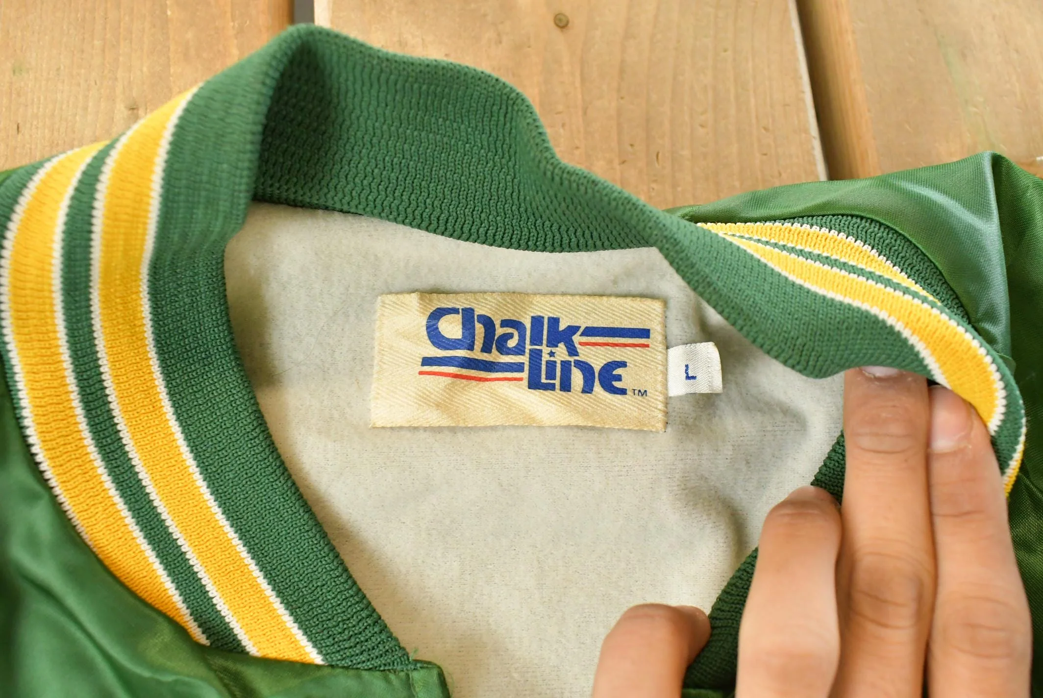 Vintage 1990s Green Bay Packers Chalk Line Satin Bomber Jacket Men's Large - Image 4