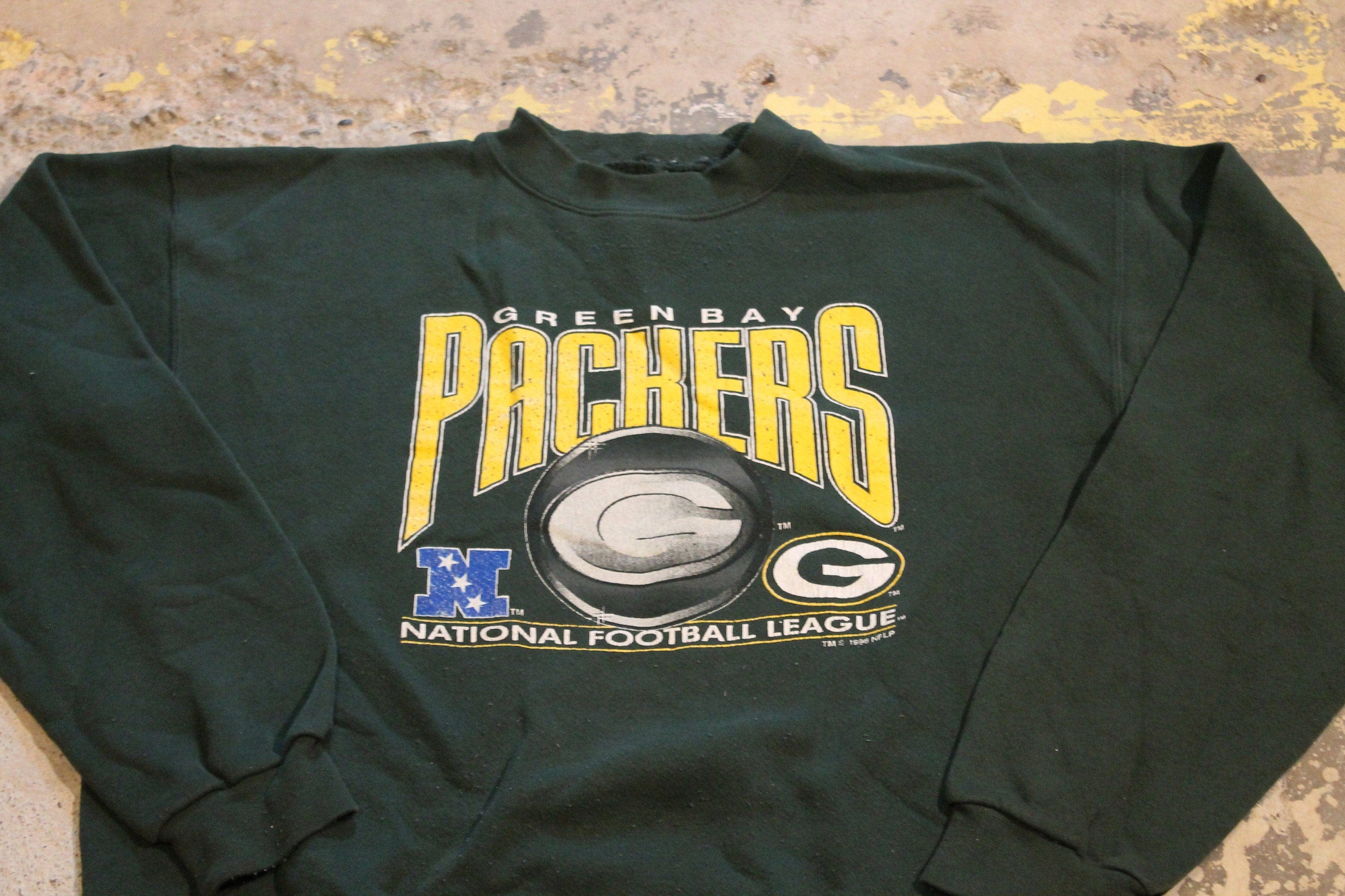 Vintage 1990s Green Bay Packers NFL Crewneck Sweatshirt Men's Large - Image 3
