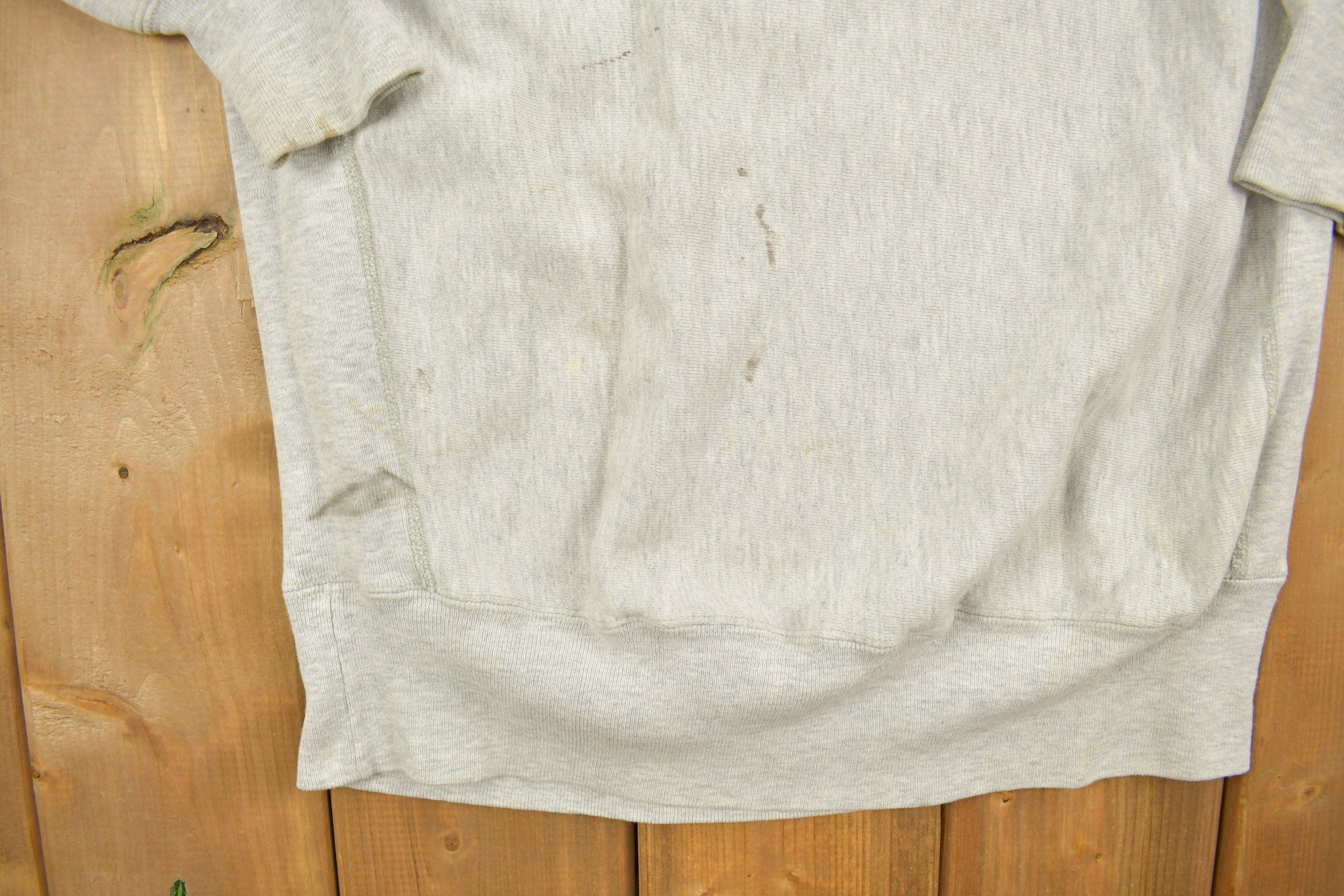 Vintage 1990s Holy Cross Reverse Champion Weave Crewneck Men's L - Image 4
