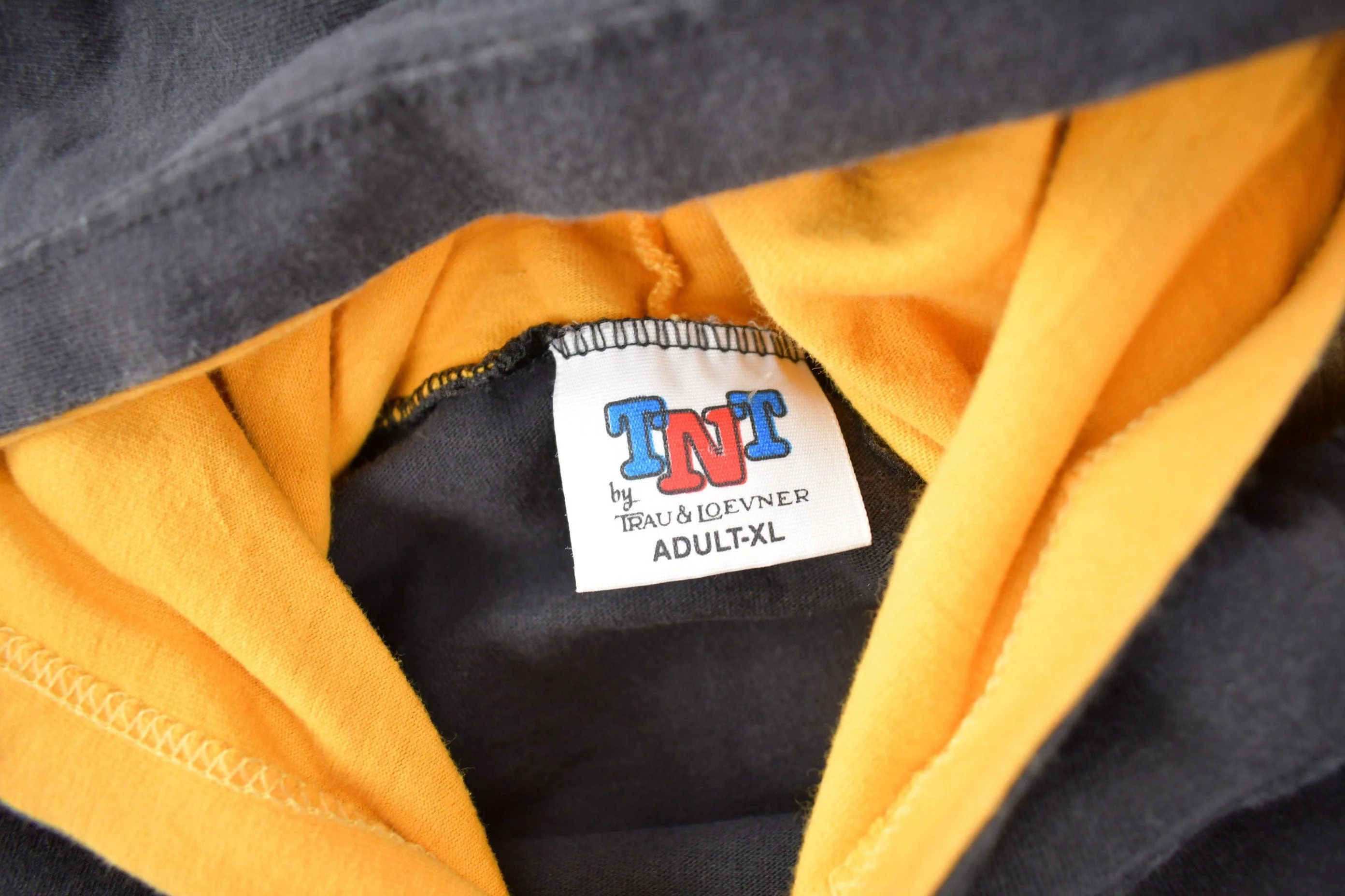 Vintage 1990s Iowa Hawkeyes Collegiate Hooded T-Shirt Men's Large - Image 4