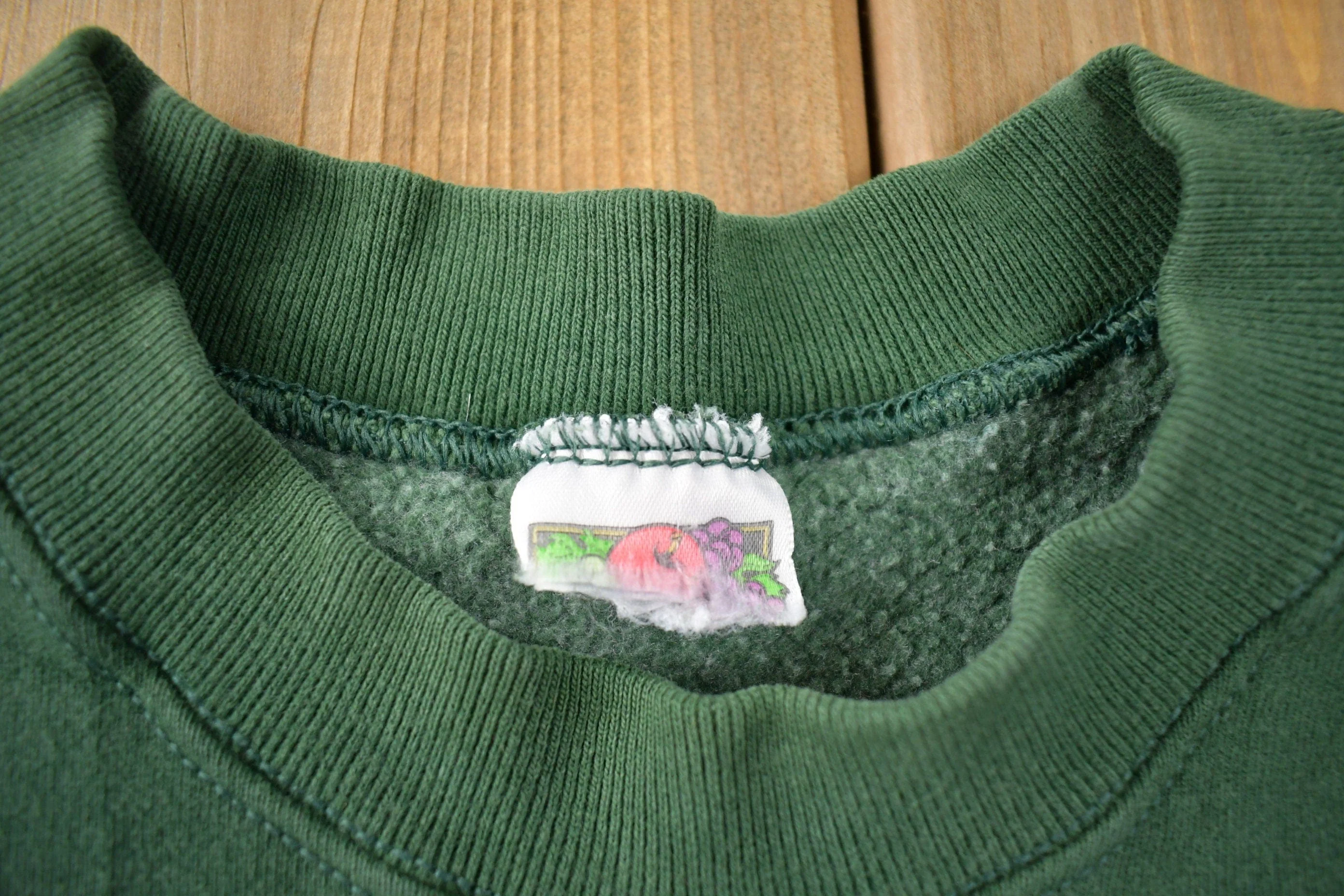 Vintage 1990s Iowa Lakes Community College Souvenir Travel Crewneck Sweatshirt Men's XL - Image 4