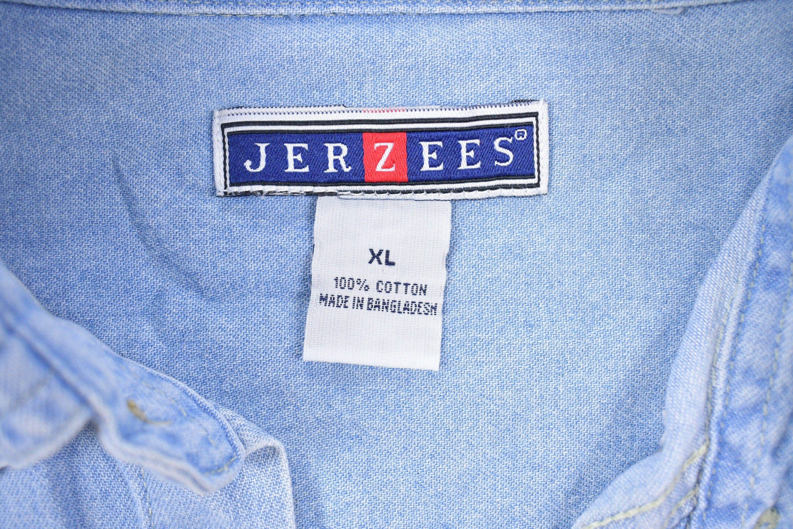 Vintage 1990s Jerzees Skull Back Print Denim Button Up Shirt Men's XL - Image 3