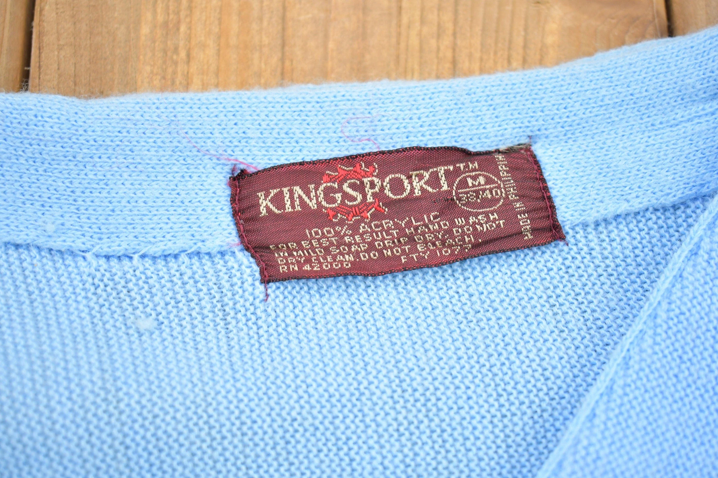 Vintage 1990s King Sport Light Blue Knitted Cardigan Sweater Men's Small - Image 3