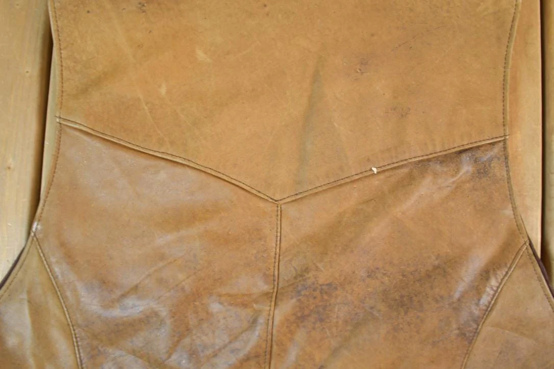 Vintage 1990s Lariat Leather Perfectly Distressed Western Cowboy Vest Men's XL - Image 5