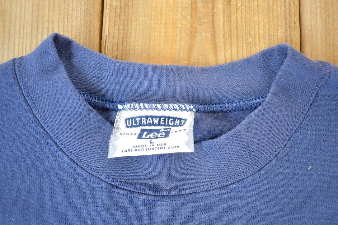 Vintage 1990s Lee Ultraweight Souvenir Crewneck Sweatshirt Made In USA Men's XL - Image 3