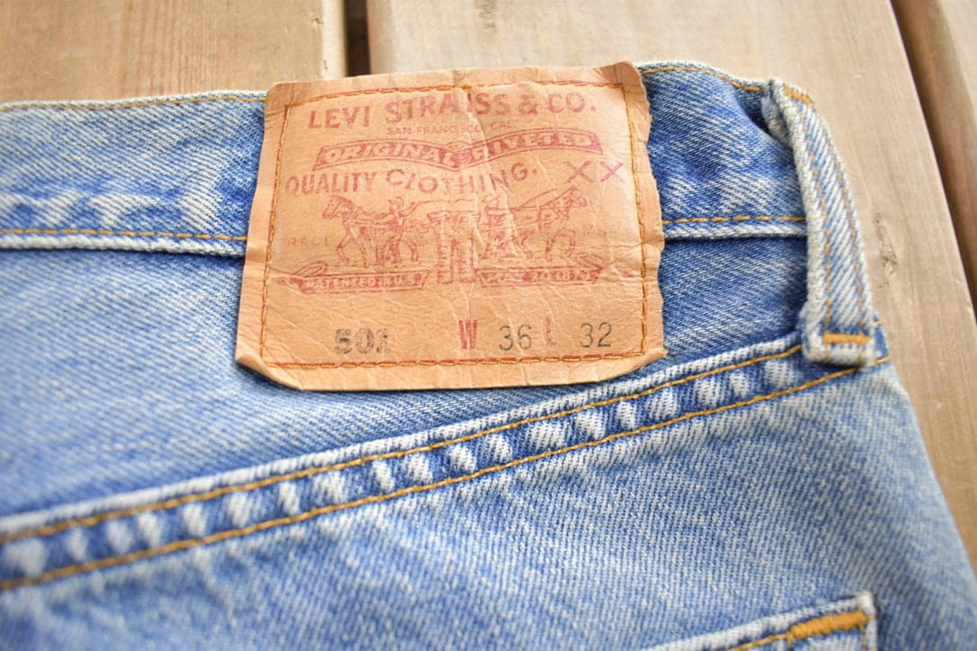 Vintage 1990s Levi's 501 Jeans Made In USA Size 36x32 - Image 6
