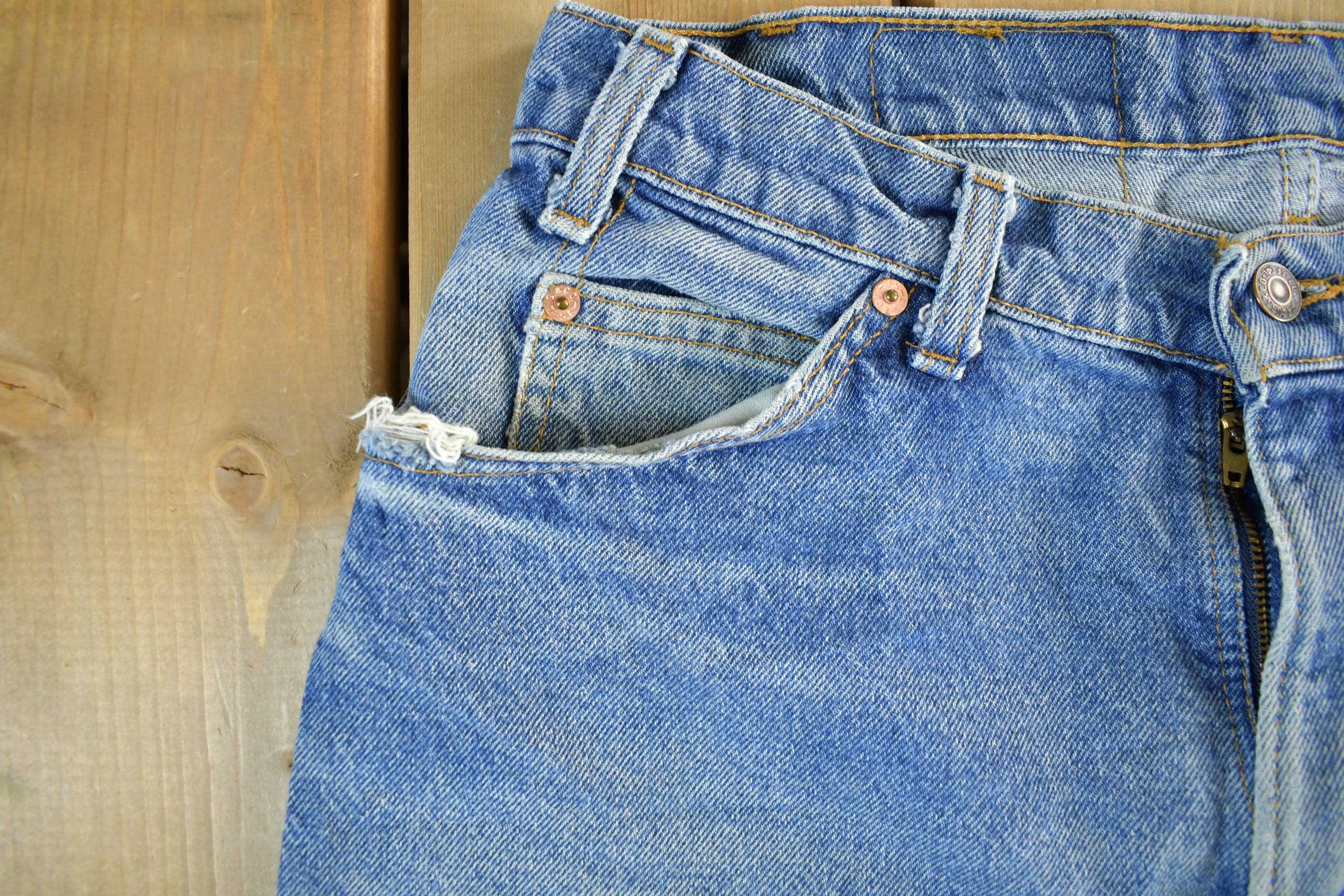 Vintage 1990s Levi's 560 Denim Jeans Women's 33 x 34 - Image 3