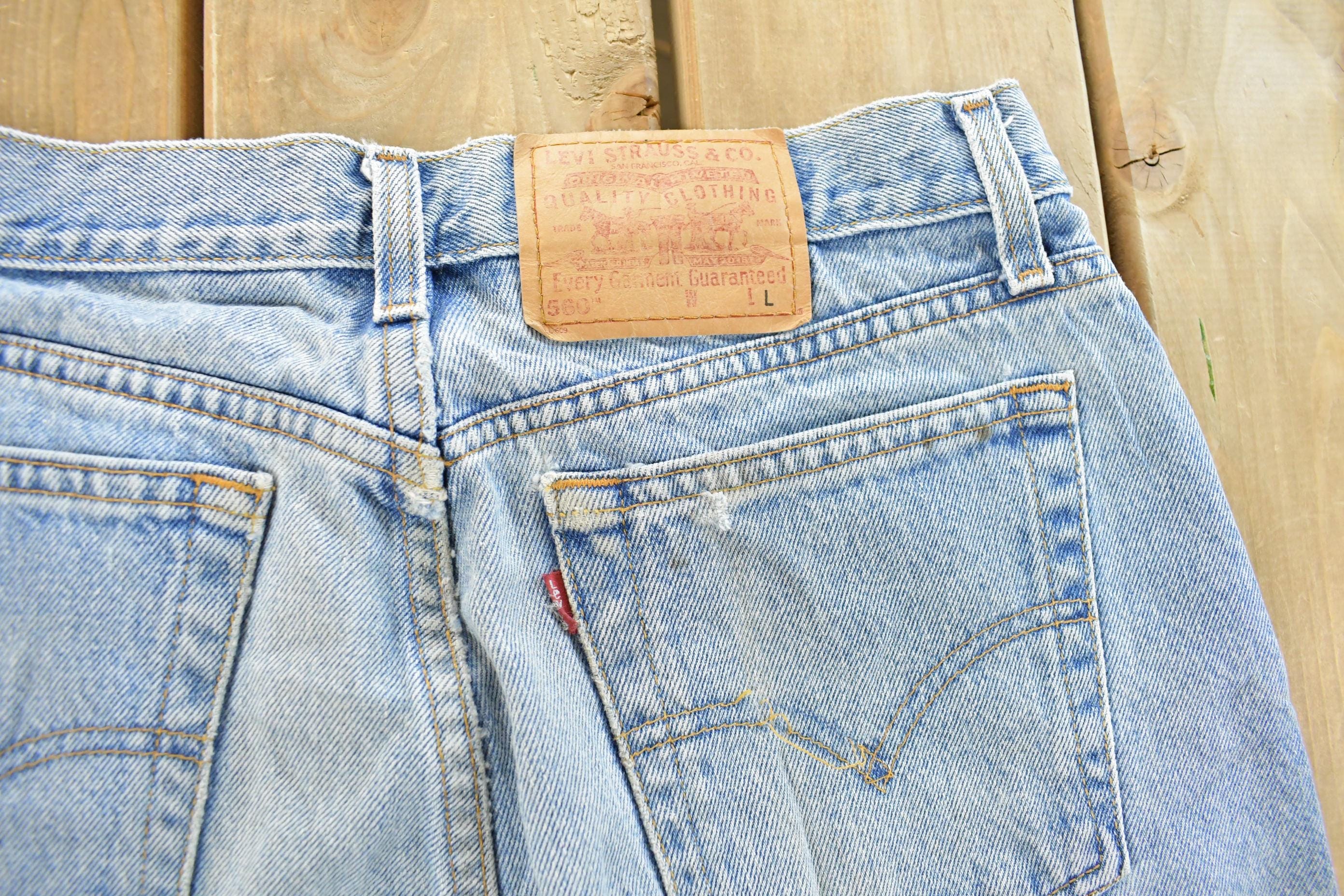 Vintage 1990s Levi's 560 Loose Straight Denim Jeans Women's 34 x 30 - Image 6