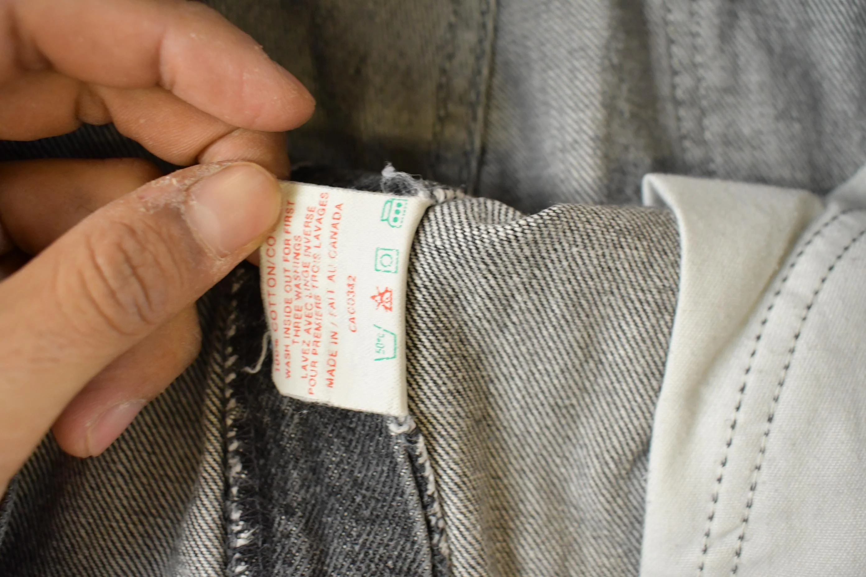 Vintage 1990s Levi's 619 Straight Orange Tab Denim Jeans Men's 36 x 31 - Image 4
