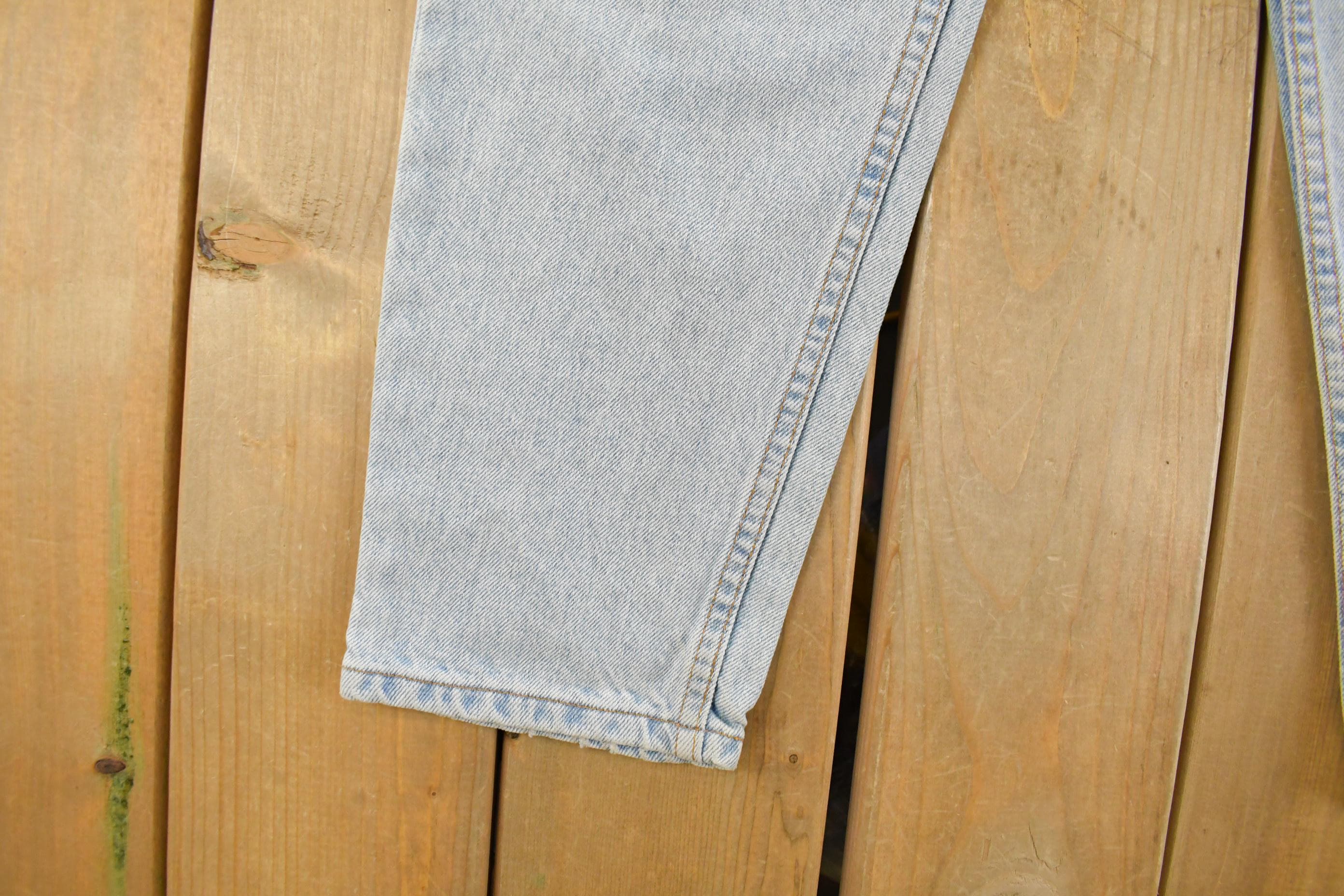 Vintage 1990s Levi's 921 Tapered Fit Denim Jeans Women's 32 x 29 - Image 3