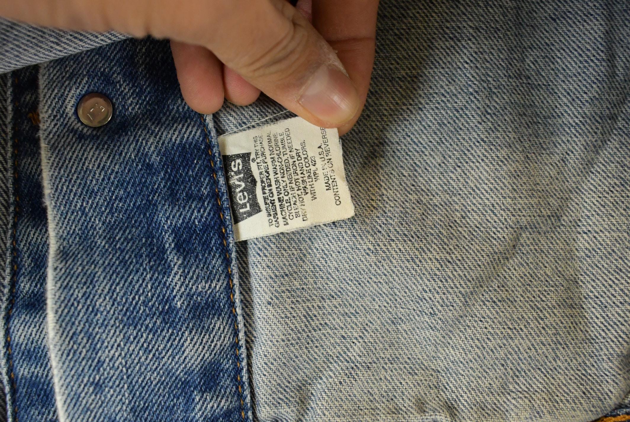 Vintage 1990s Levi's Denim Jean Trucker Jacket Men's XL - Image 8