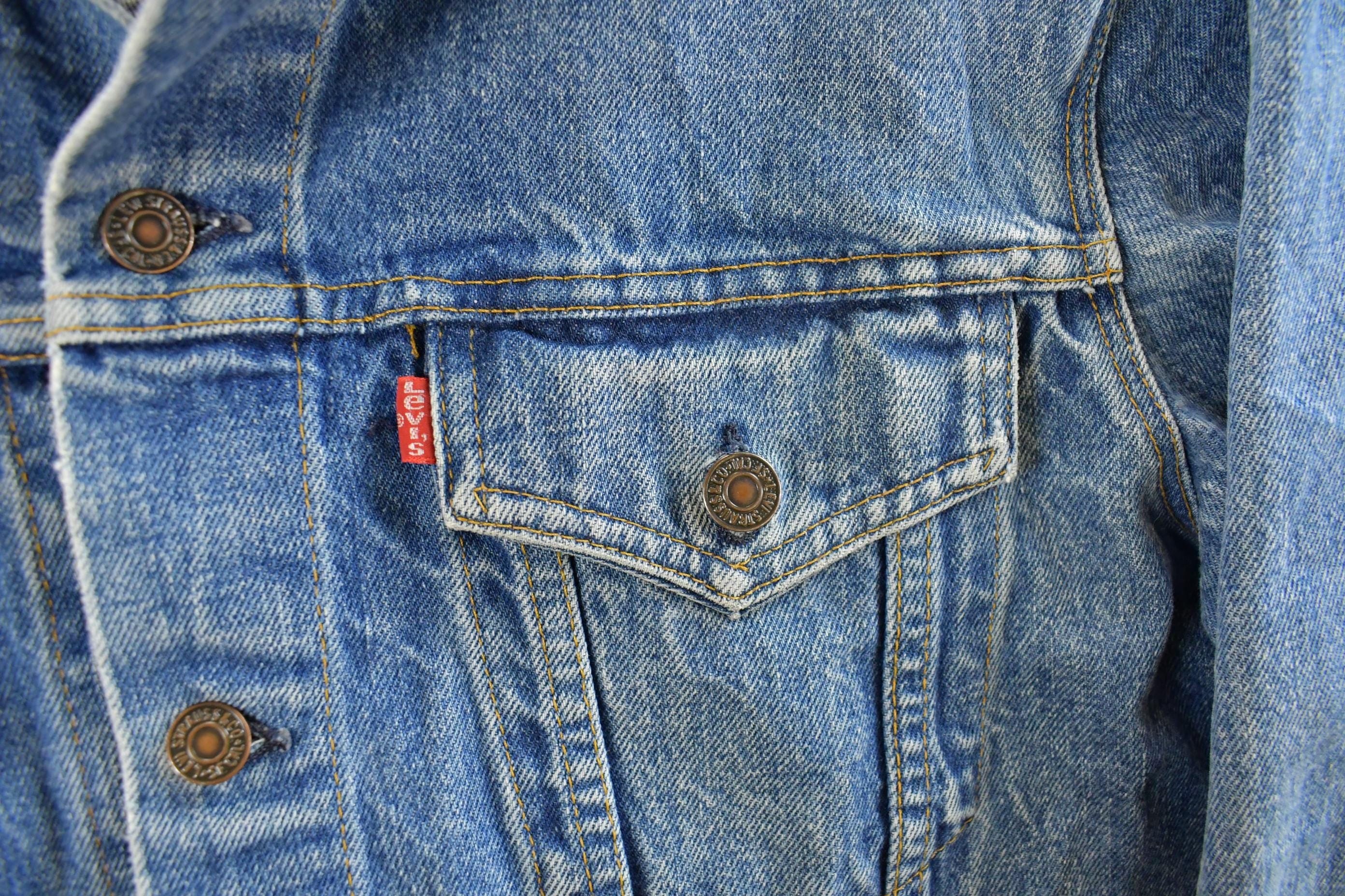 Vintage 1990s Levi's Denim Jean Trucker Men's Medium - Image 4
