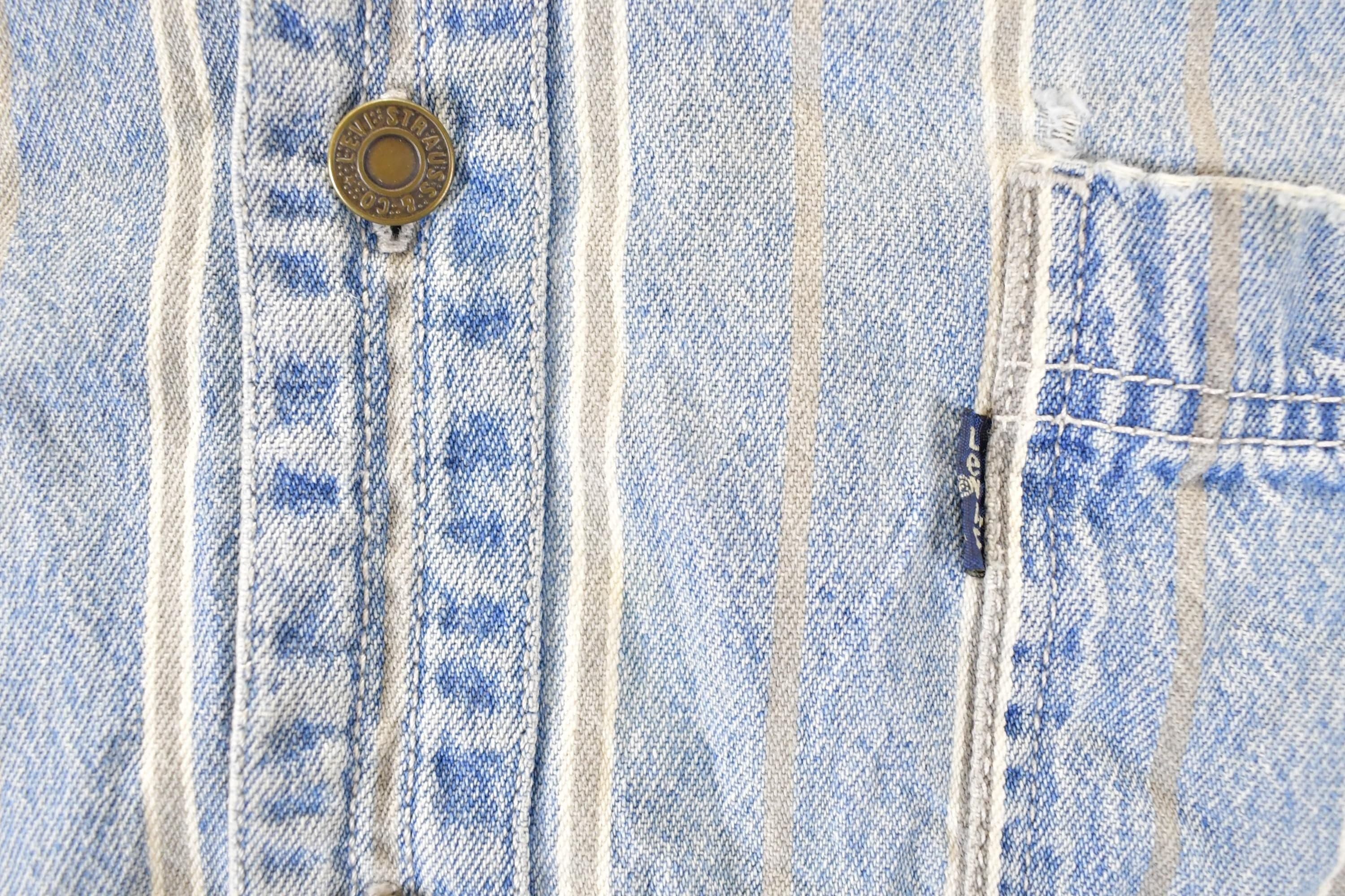 Vintage 1990s Levis Denim Western Style Button Up Shirt Men's Large - Image 4