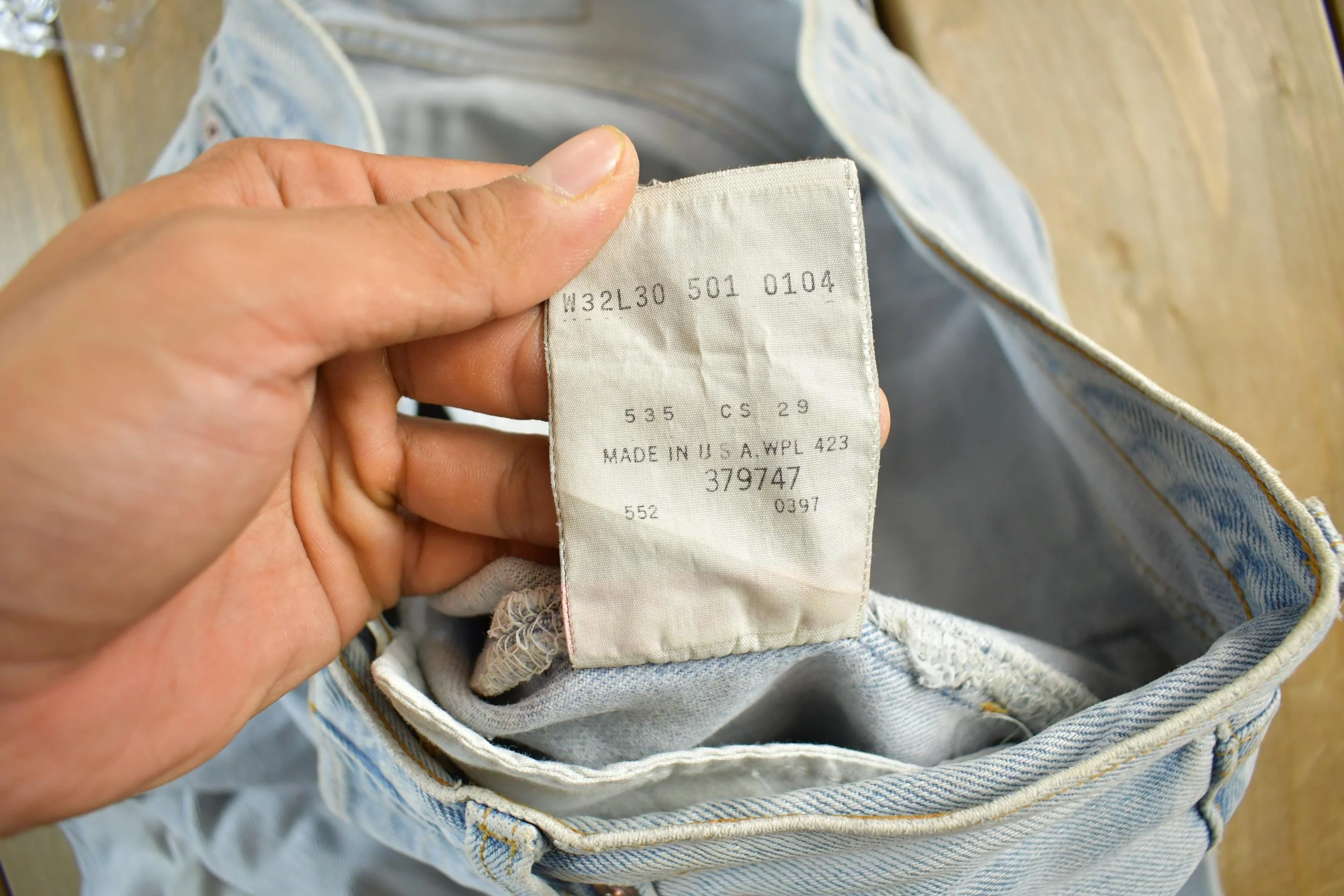 Vintage 1990s Levi's Distressed 501 Denim Jeans Men's 32 x 30 - Image 6