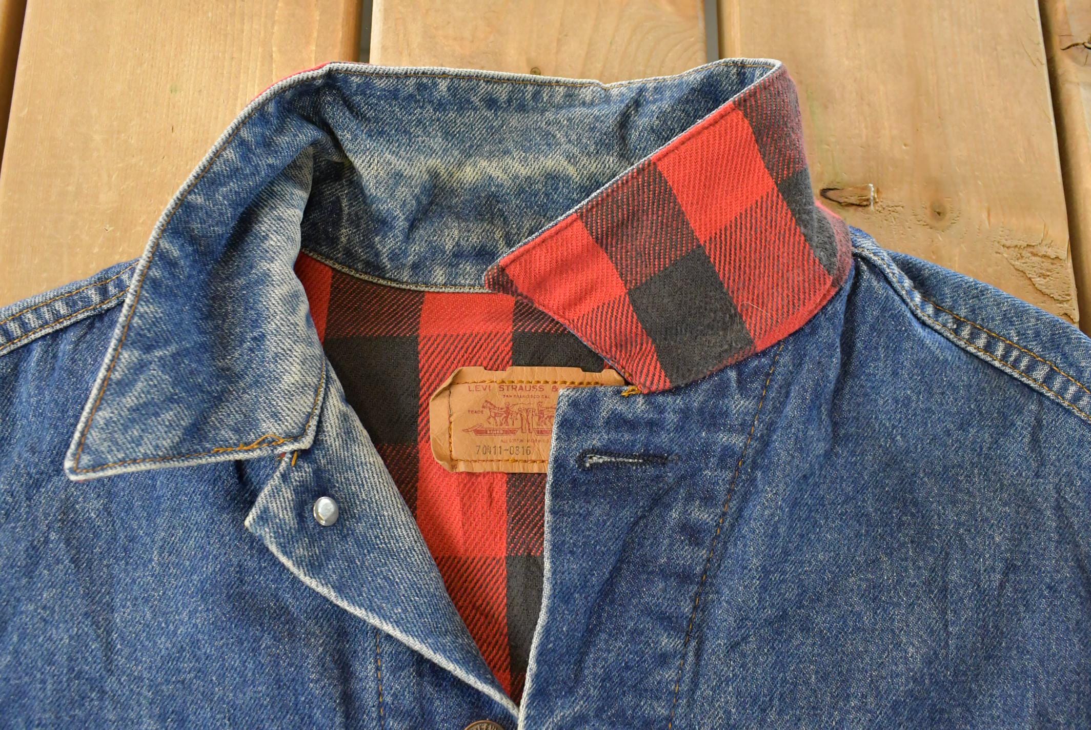Vintage 1990s Levi's Flannel Lined Denim Jean Trucker Jacket Men's Large - Image 5