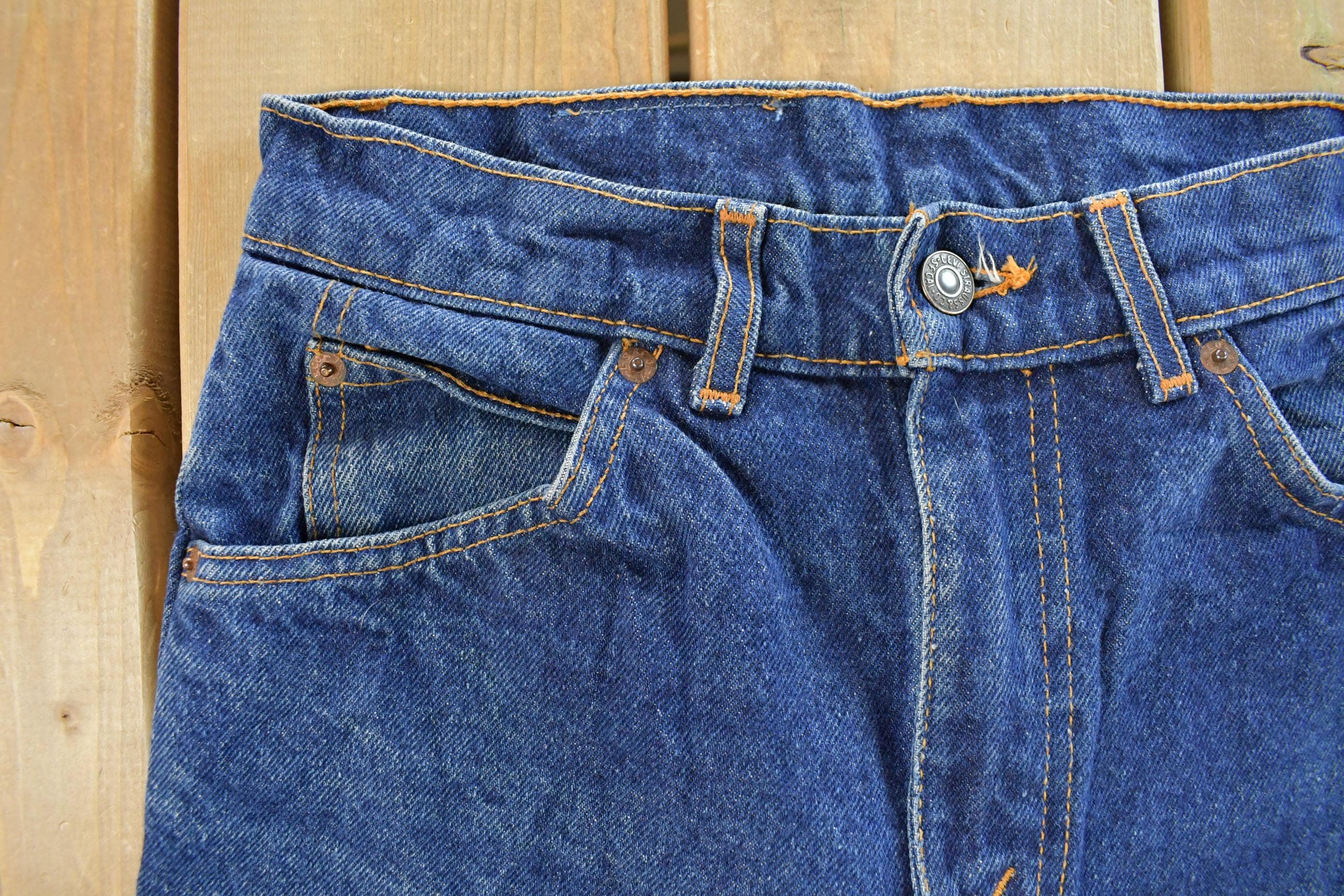 Vintage 1990s Levi's Orange Tab Straight Fit Denim Jeans Men's 28 x 26 - Image 4