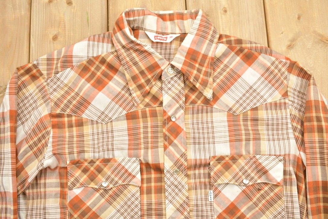 Vintage 1990s Levi's Plaid Western Flannel Button Up Shirt Men's Medium - Image 6