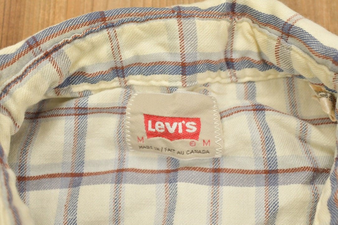 Vintage 1990s Levi's Plaid Western Flannel Button Up Shirt Men's S - Image 3