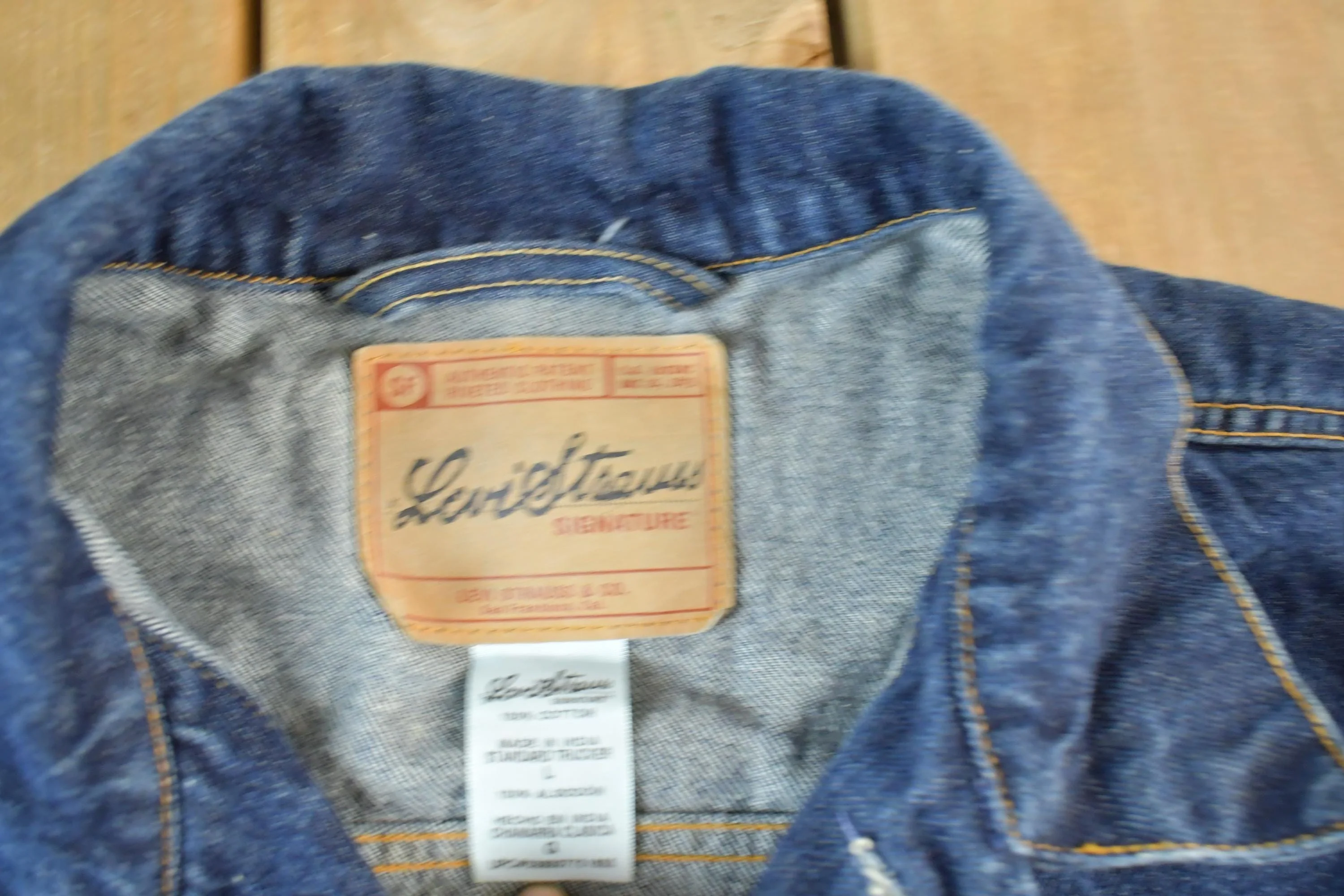 Vintage 1990s Levi's Strauss Signature Denim Jean Trucker Men's Large - Image 4