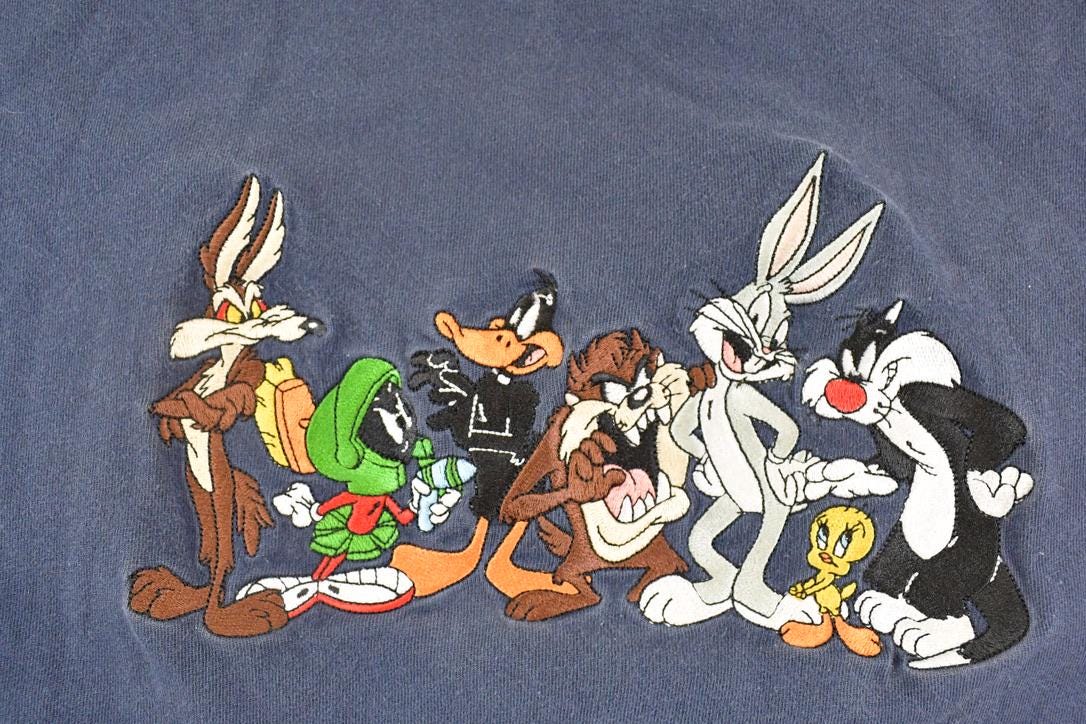 Vintage 1990's Looney Tunes Gang Souvenir Cartoon T-Shirt Men's L - Image 3