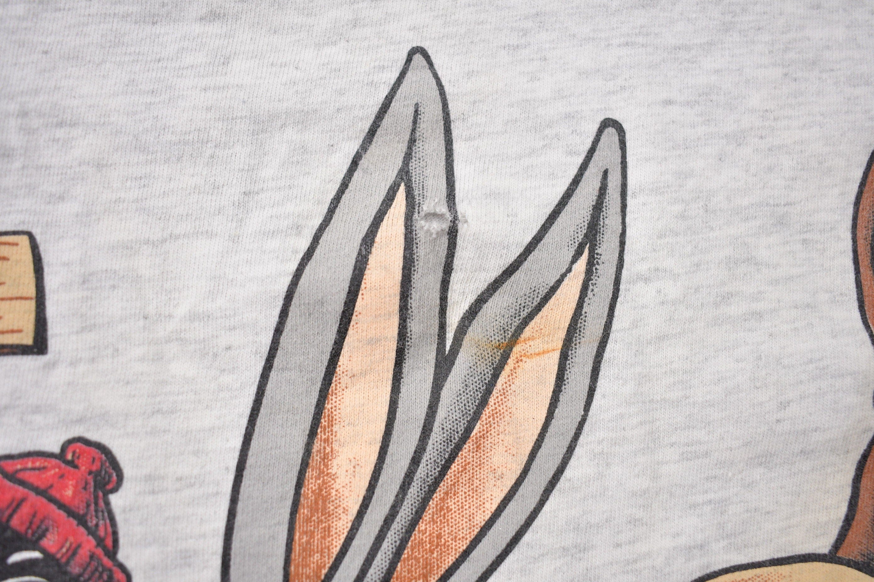 Vintage 1990s Looney Tunes Hockey Graphic T-Shirt Men's 2XL - Image 6