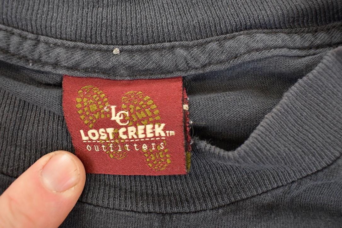 Vintage 1990s Lost Creek Howling Wolves Outdoorsman Souvenir T-Shirt Men's L - Image 4