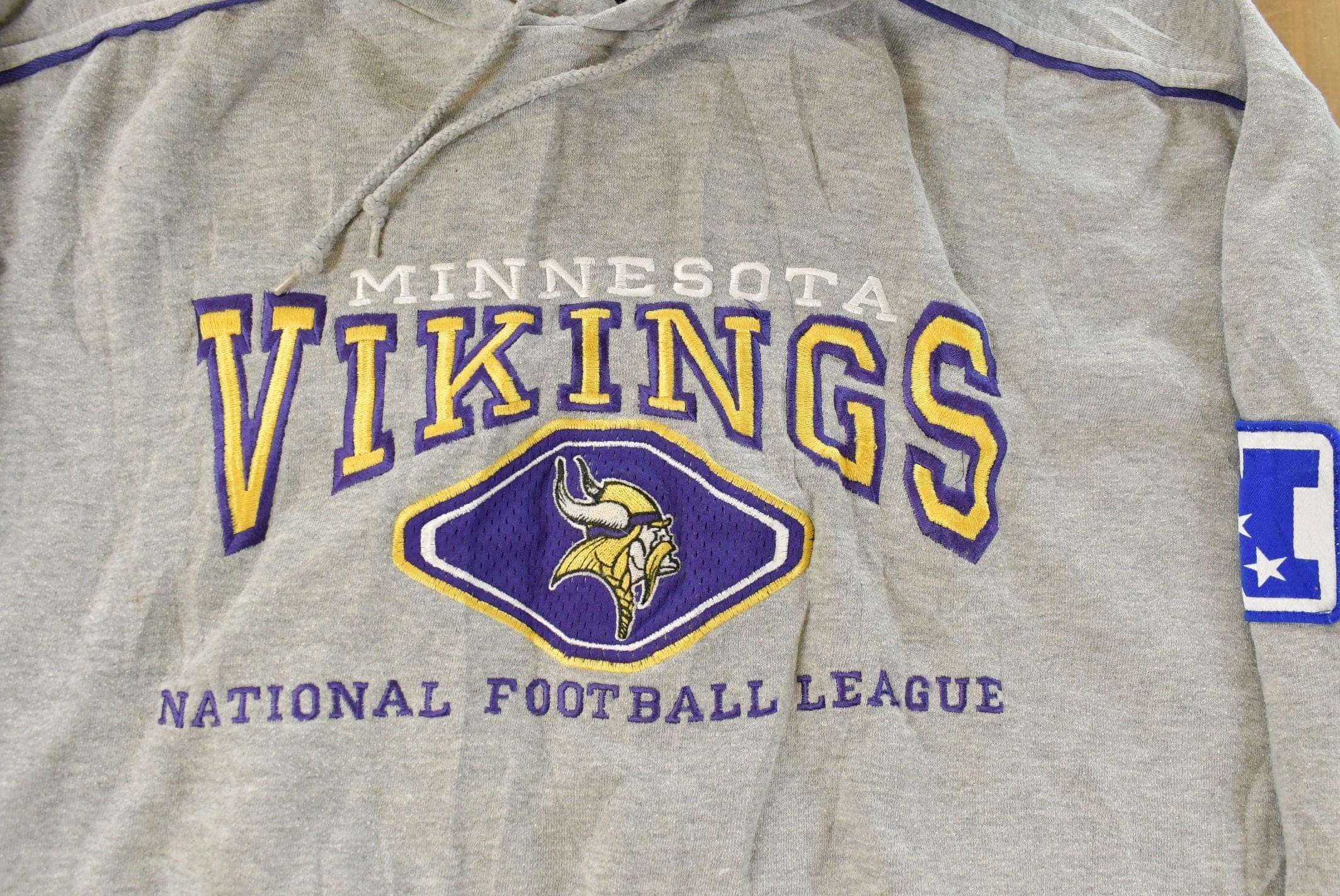 Vintage 1990s Minnesota Vikings Lee Sport NFL Hoodie Men's 2XL - Image 3