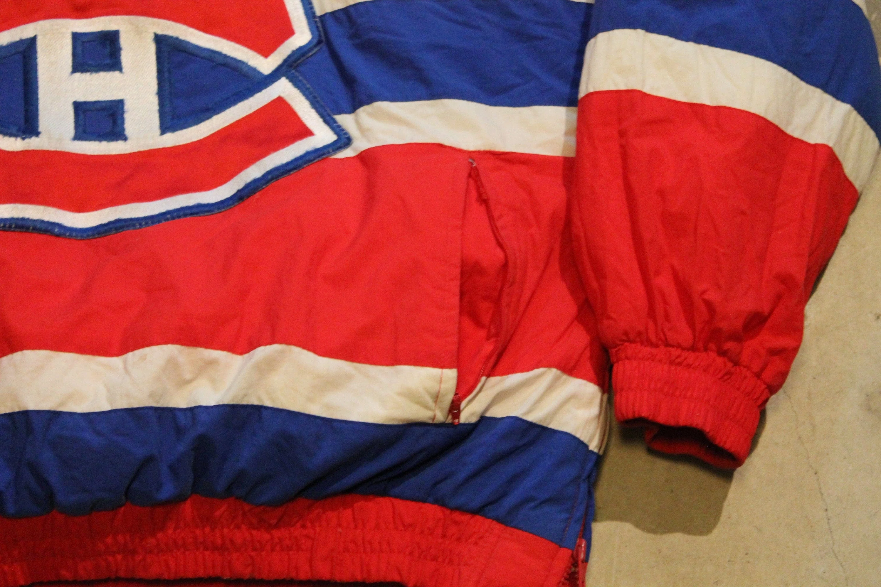 Vintage 1990s Montreal Canadiens NHL Apex One Quarter Zip Puffer Jacket Men's Large - Image 5