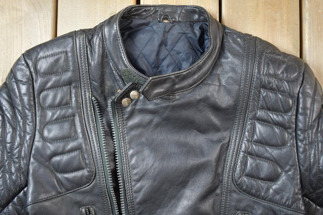 Vintage 1990s Motorcycle Leather Heavy Padded Biker Jacket Made In USA - Image 4