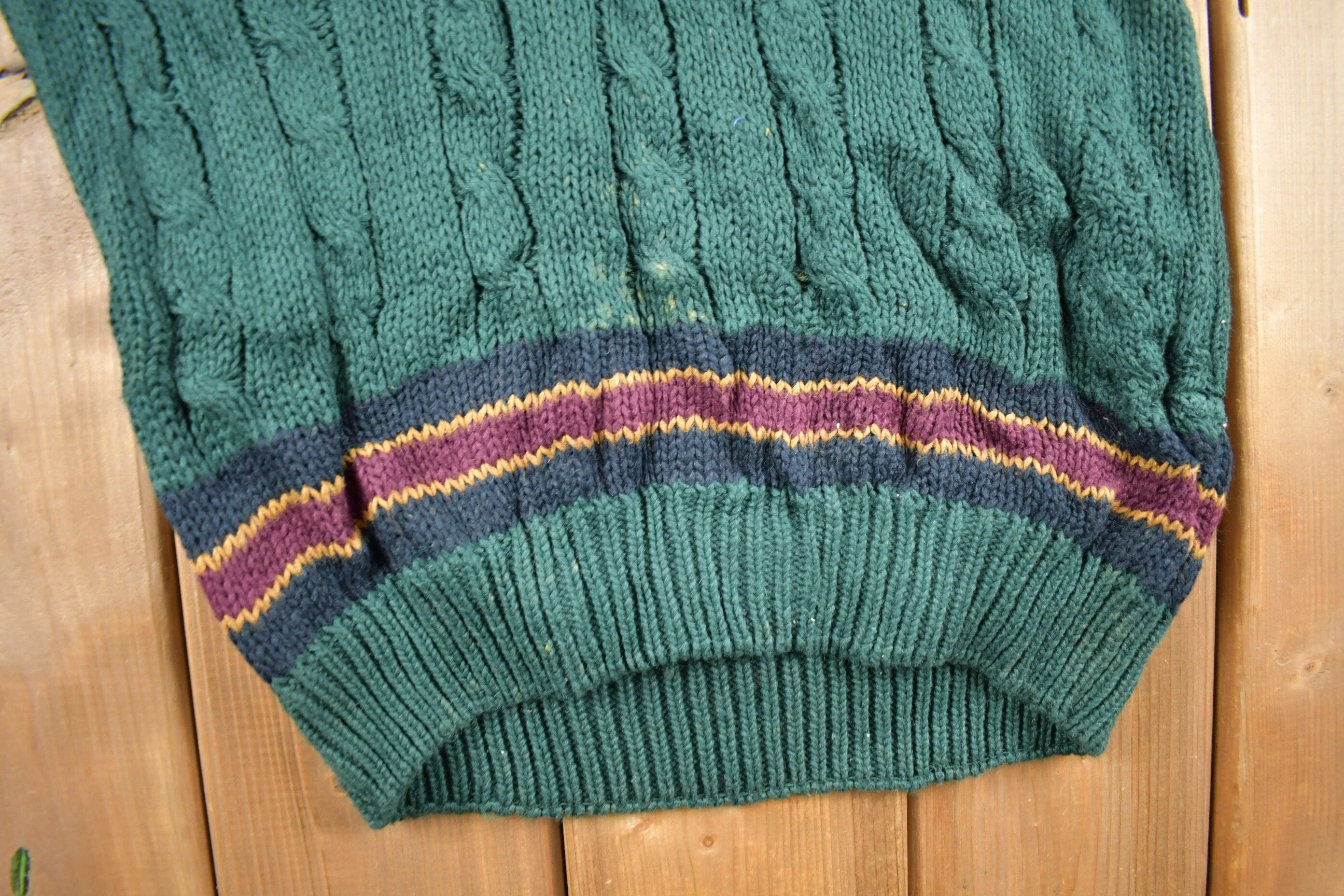 Vintage 1990s New River Knitted V-Neck Colligate Sweater Men's Medium - Image 4