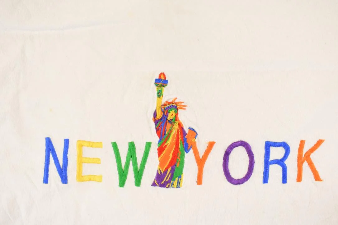 Vintage 1990's New York Statue Of Liberty Souvenir Travel T-Shirt Men's L - Image 3