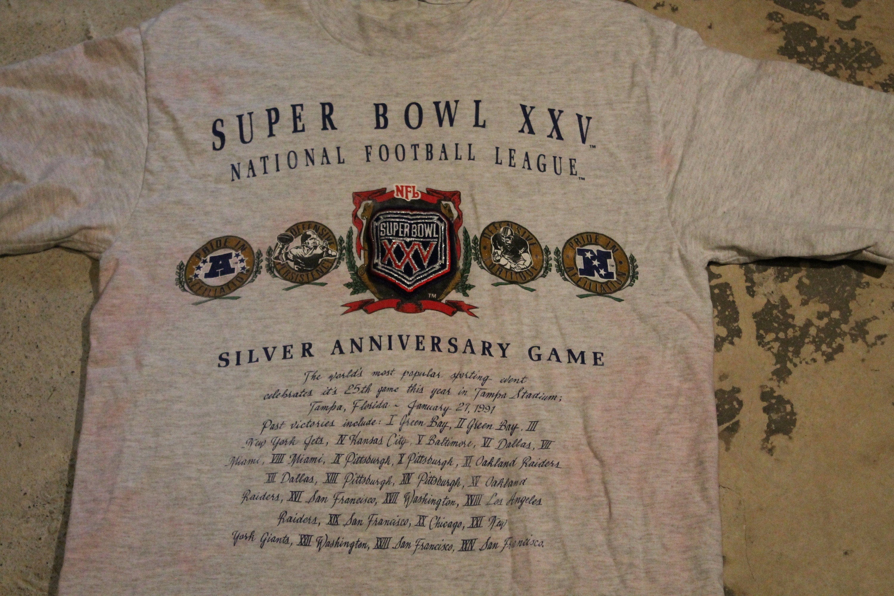 Vintage 1990s NFL Superbowl Graphic T-Shirt Men's Large - Image 5