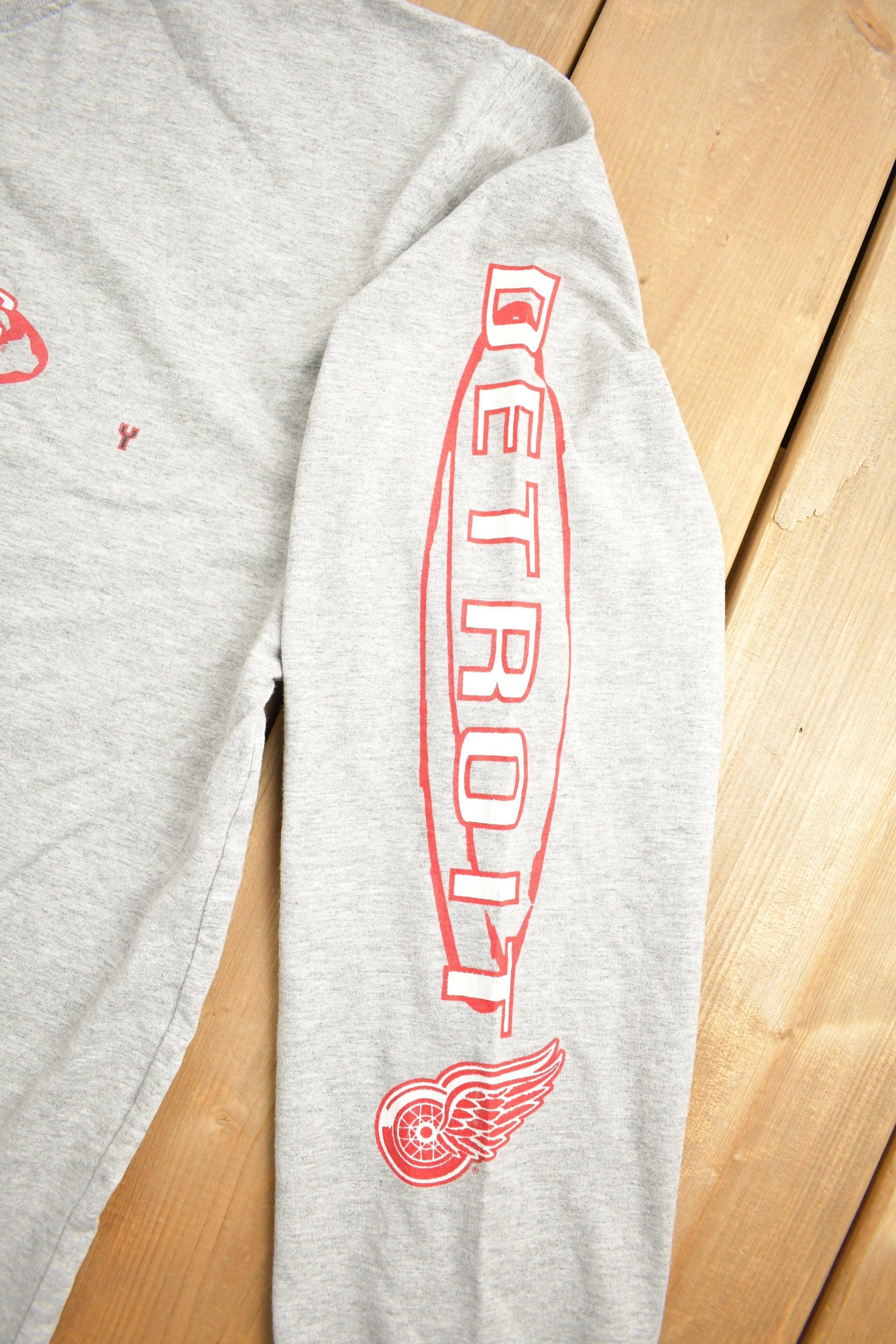Vintage 1990s NHL Detroit Red Wings Hockey Crewneck Men's Medium - Image 4