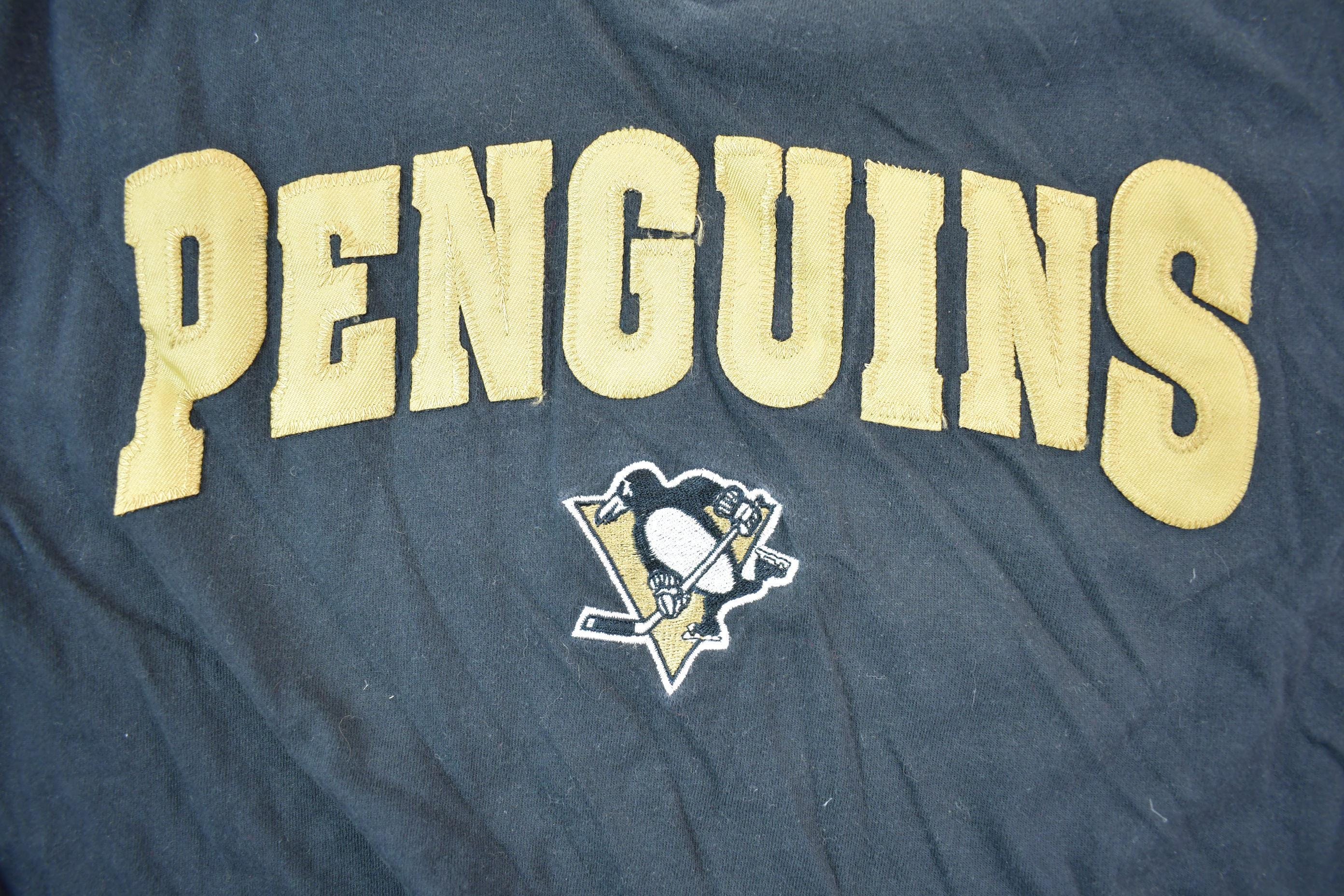 Vintage 1990s Pittsburgh Penguins NHL Hockey Long Sleeve T-Shirt Men's XL - Image 3