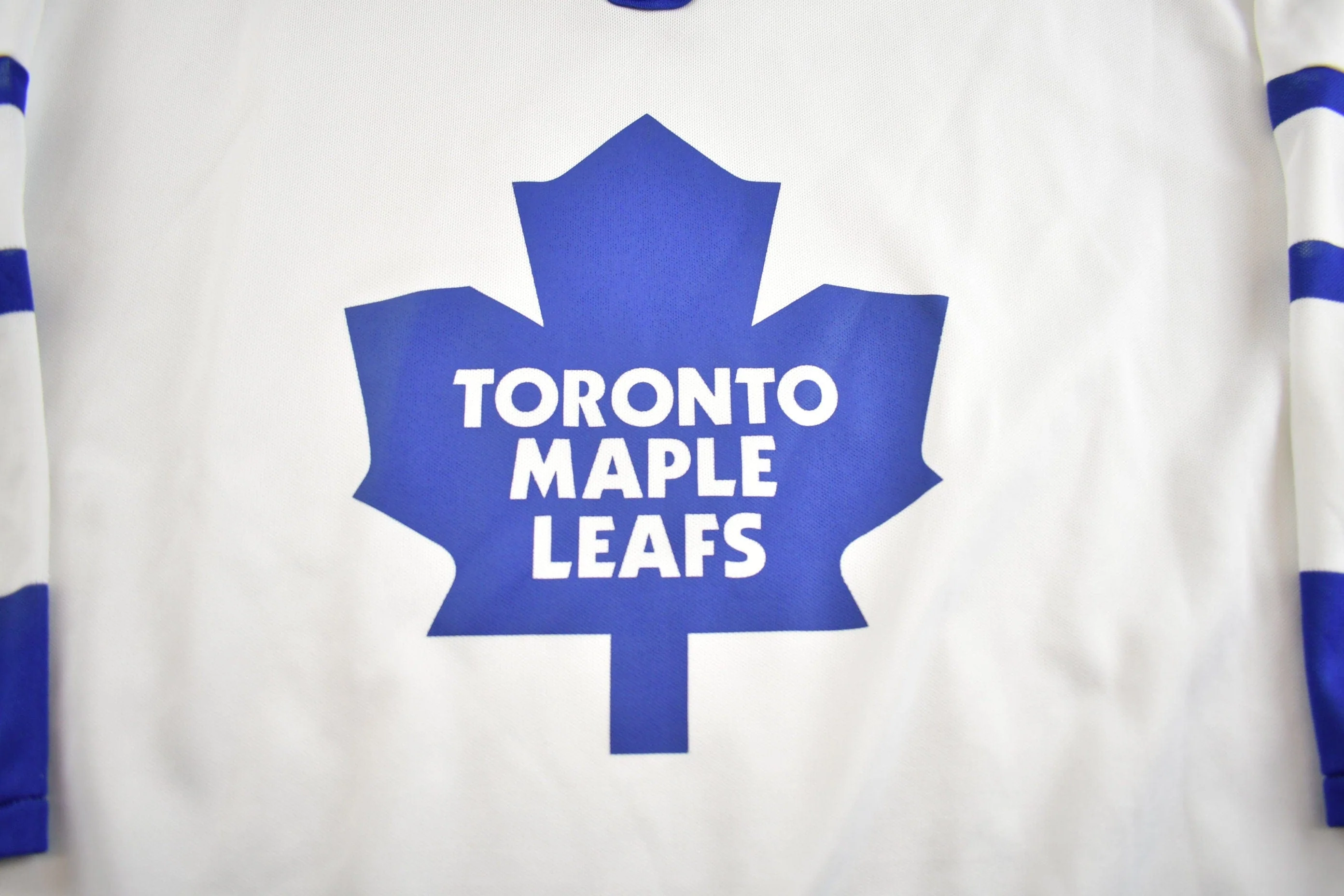 Vintage 1990s NHL Toronto Maple Leafs CCM Hockey Made In Canada Men's XL - Image 4