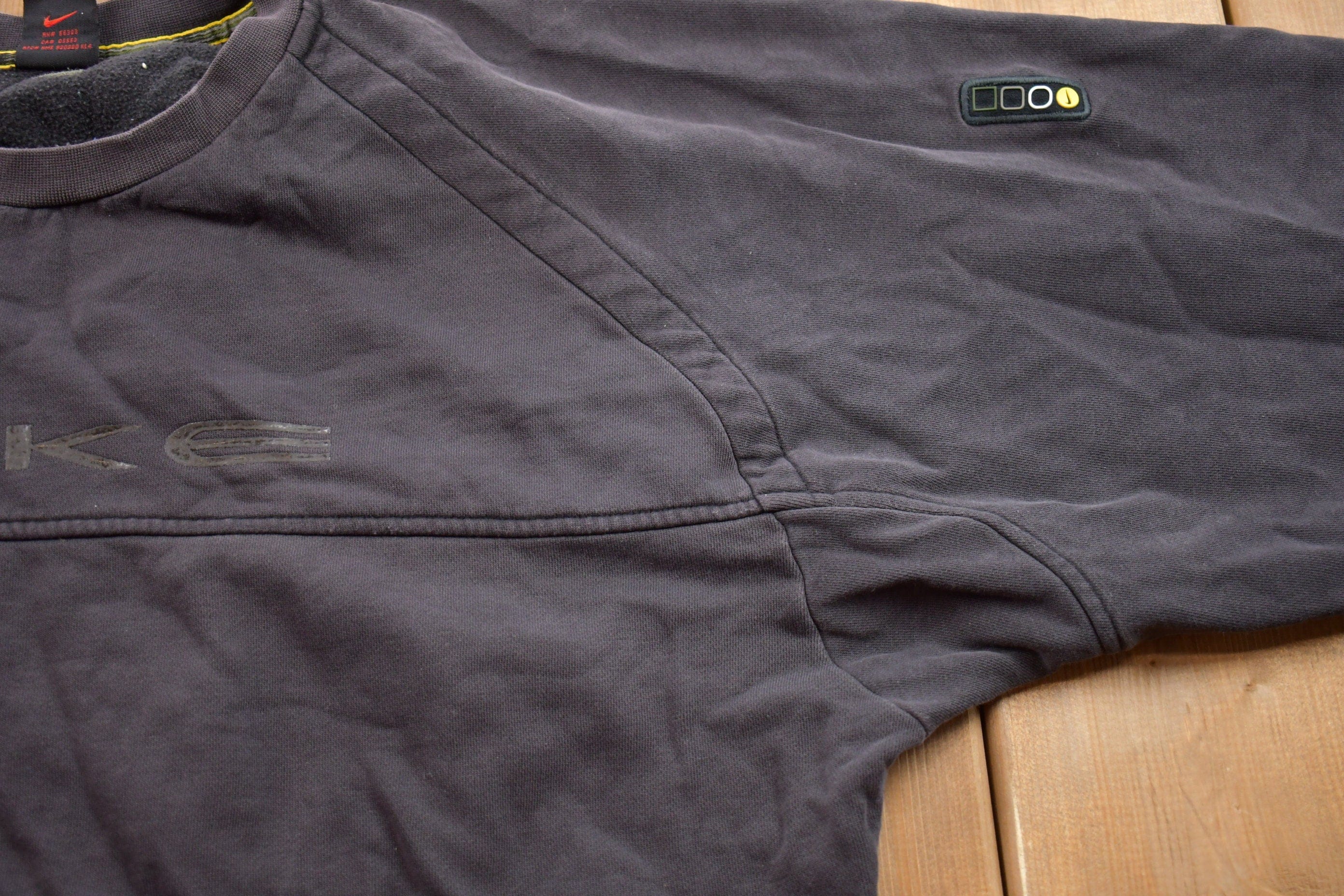 Vintage 1990s Nike Embroidered Mini Swoosh Crewneck Sweatshirt Men's XL - Image 3