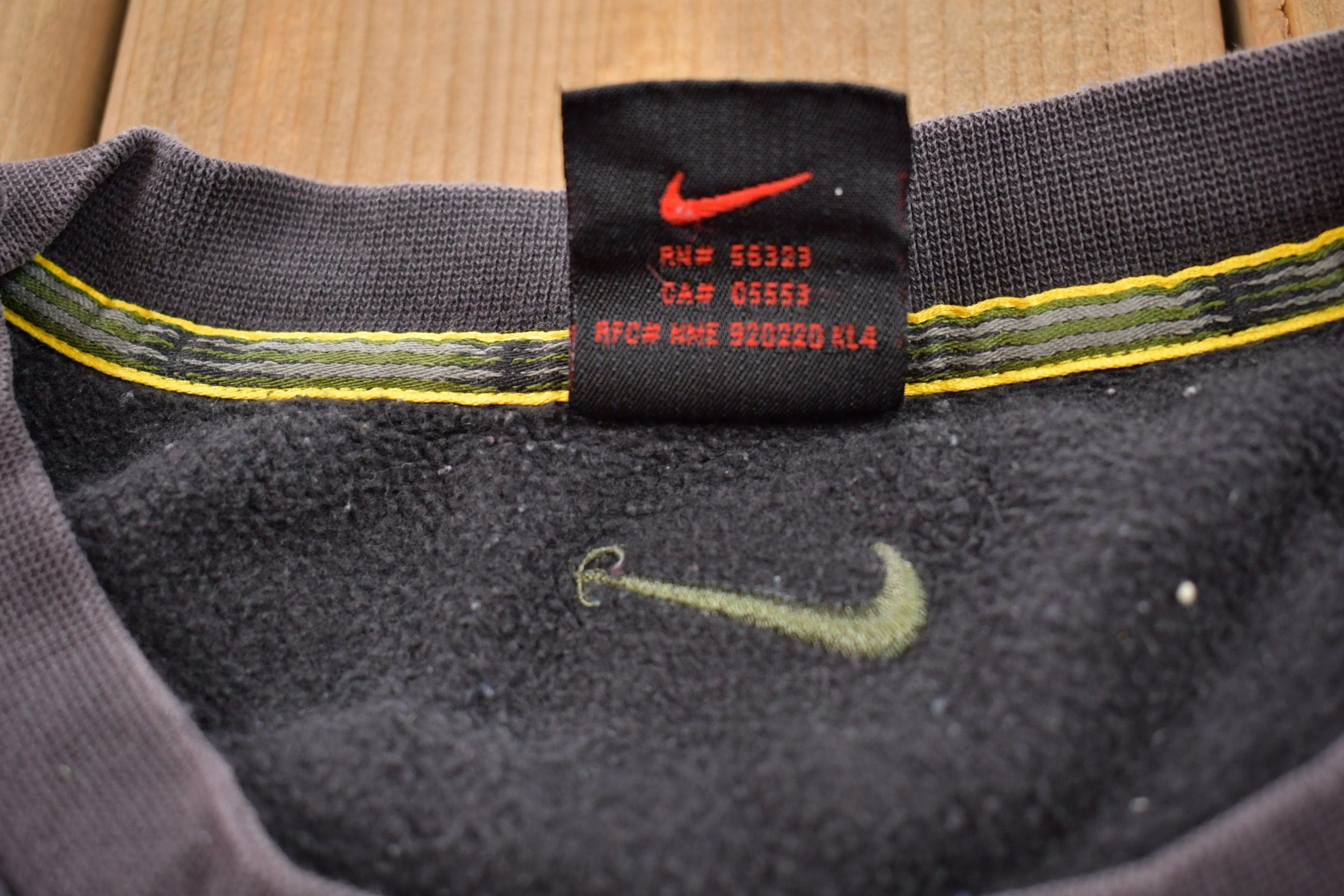 Vintage 1990s Nike Embroidered Mini Swoosh Crewneck Sweatshirt Men's XL - Image 5