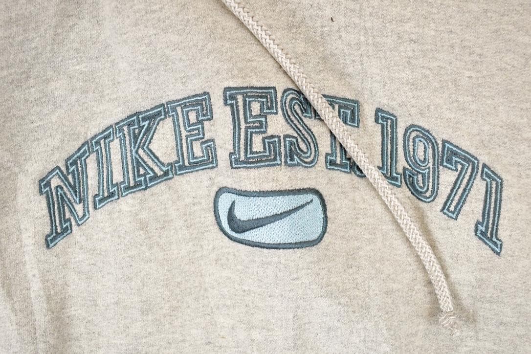 Vintage 1990s Nike Embroidered Mini Swoosh Hoodie Sweatshirt Men's L - Image 3