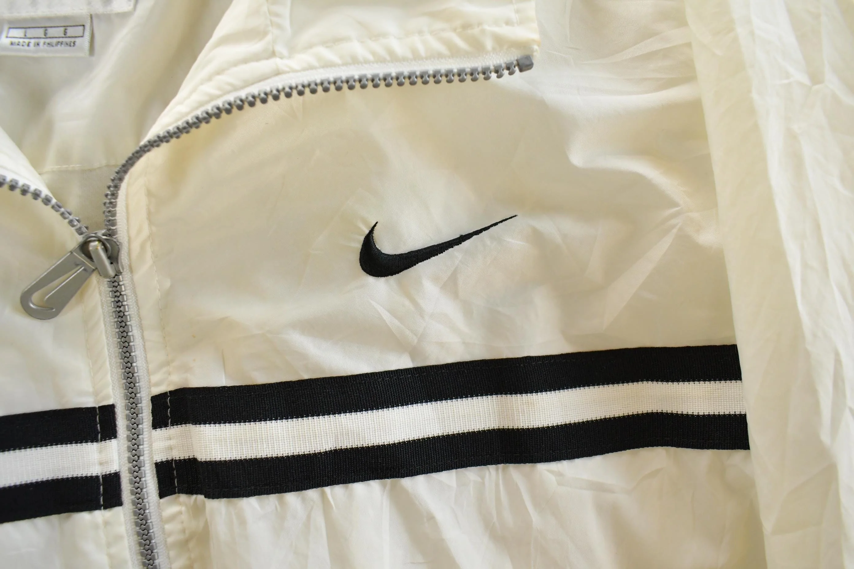 Vintage 1990s Nike Mini Swoosh Windbreaker Jacket Men's Large - Image 5