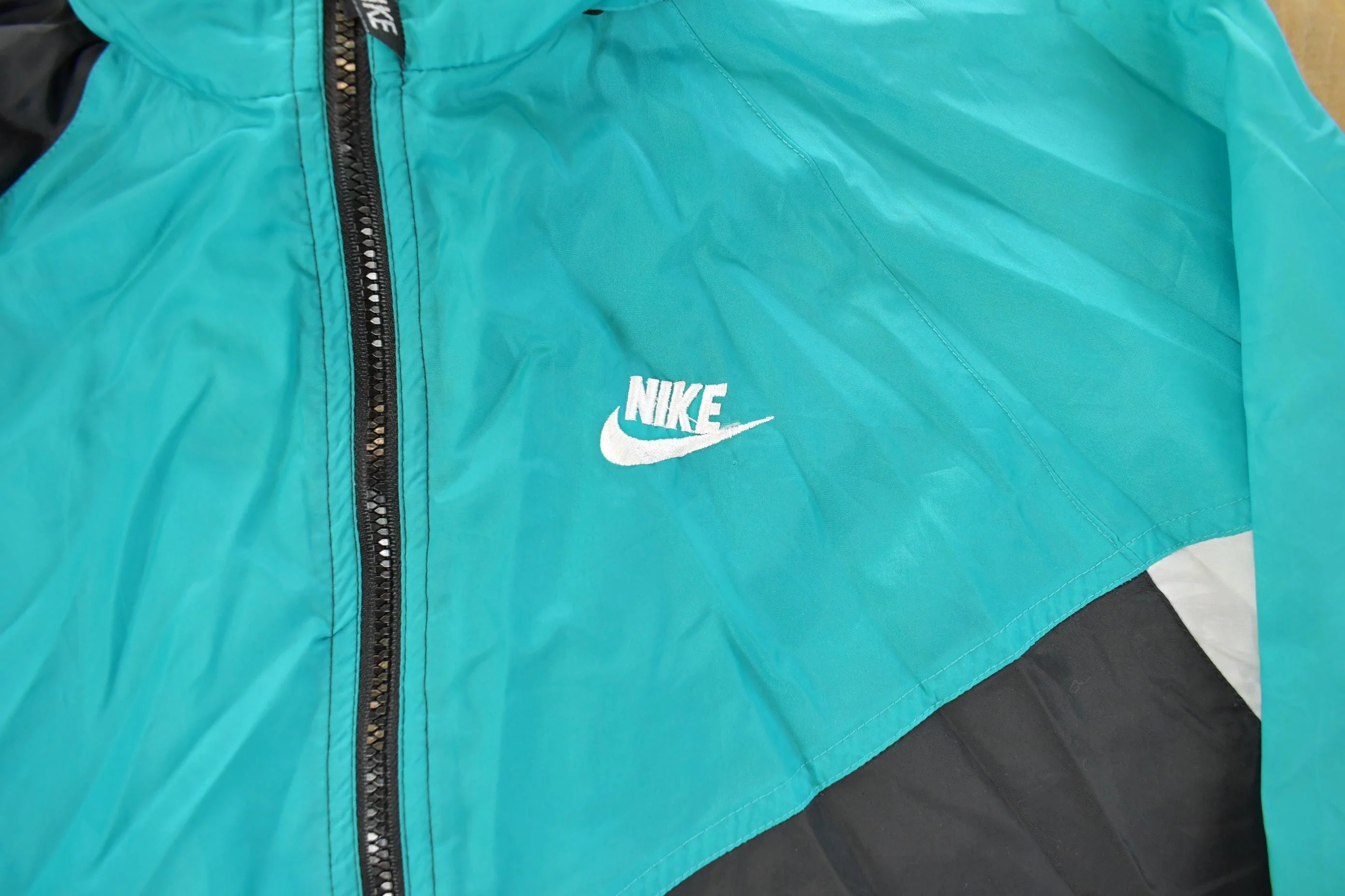 Vintage 1990s Nike Windbreaker Jacket Men's Small - Image 4
