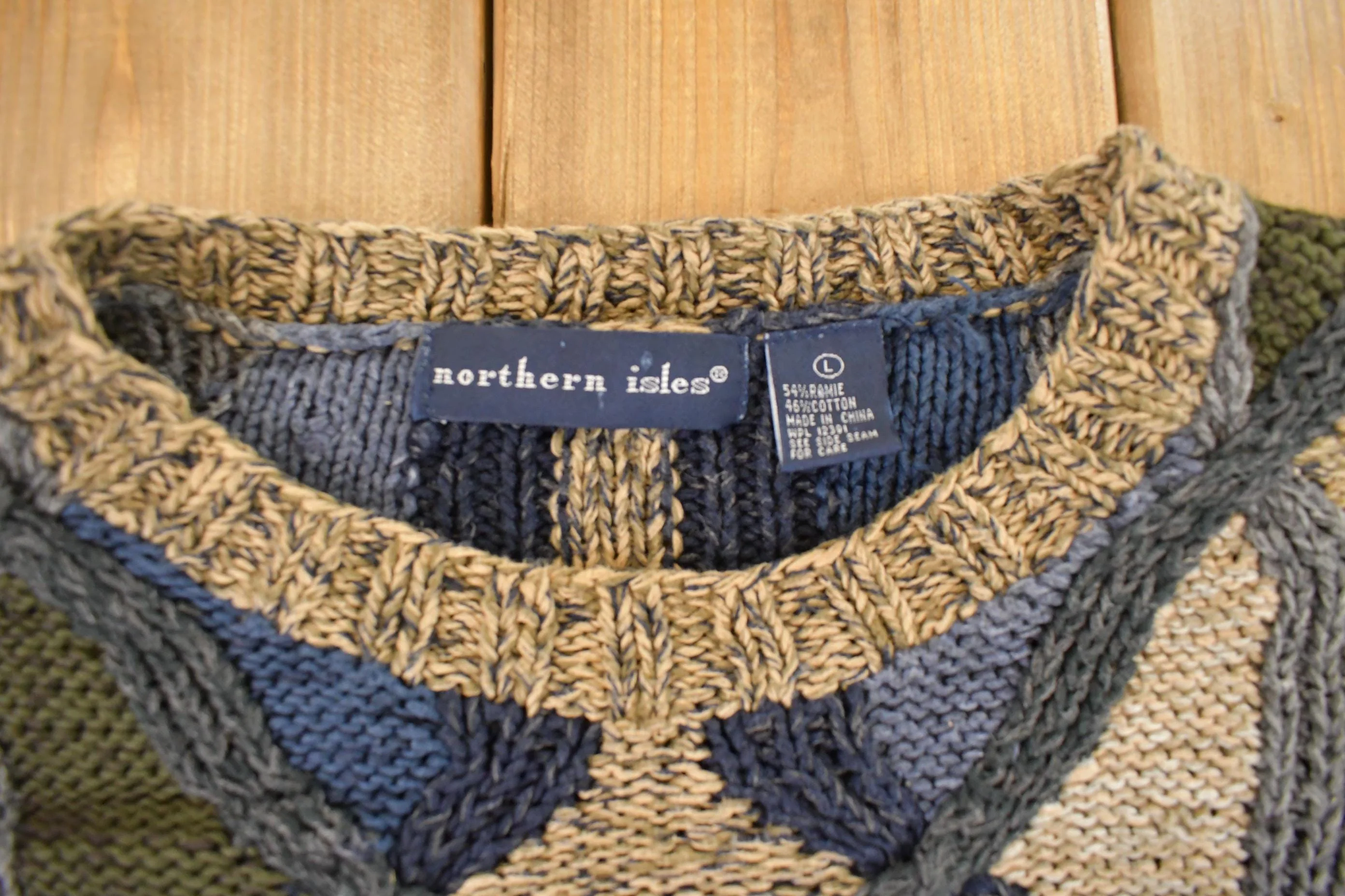 Vintage 1990s Northern Isles 3D Knit Abstract Pattern Crewneck Sweater Men's L - Image 3