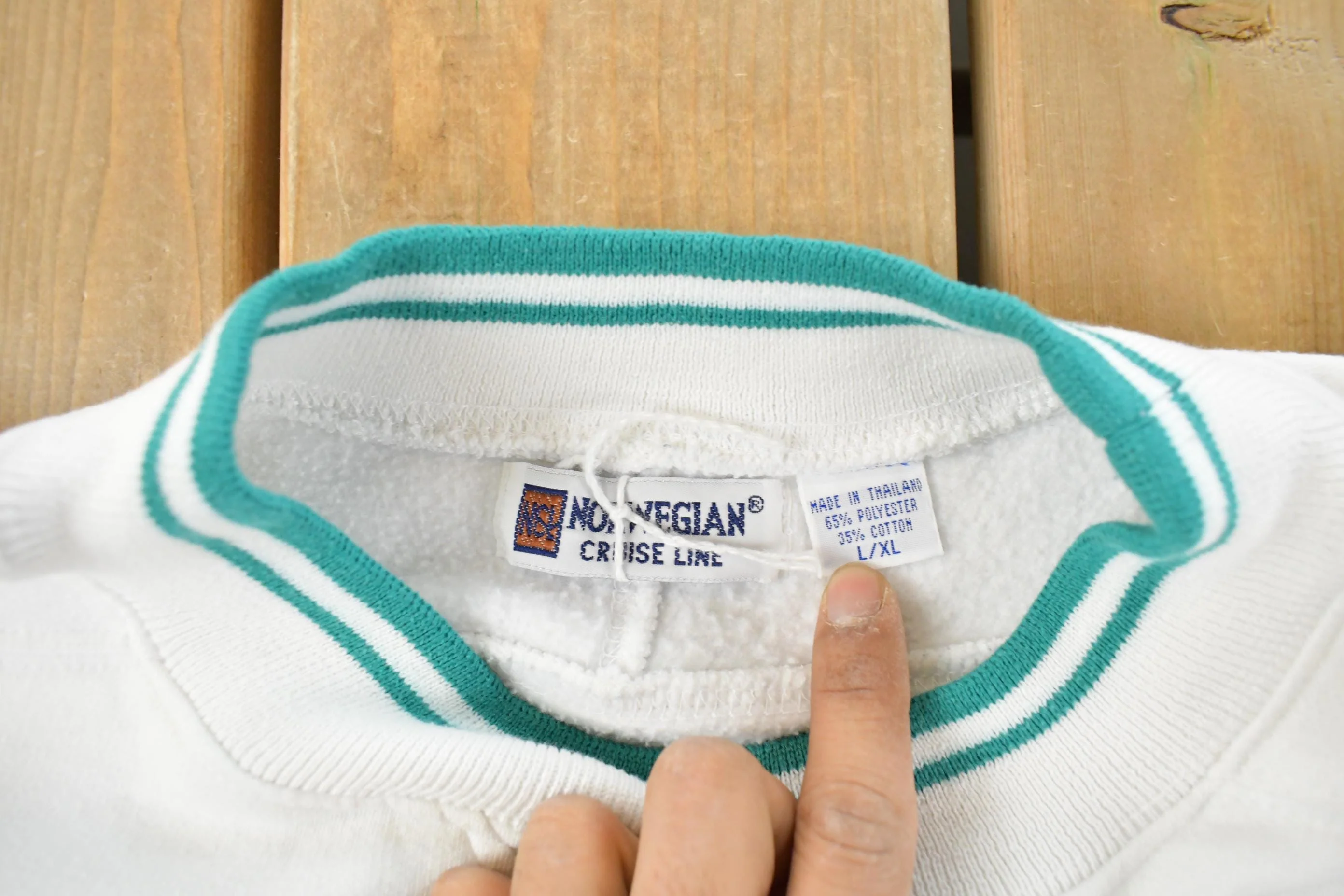 Vintage 1990s Norwegian Cruise Lines Crewneck Sweatshirt Men's XL - Image 5