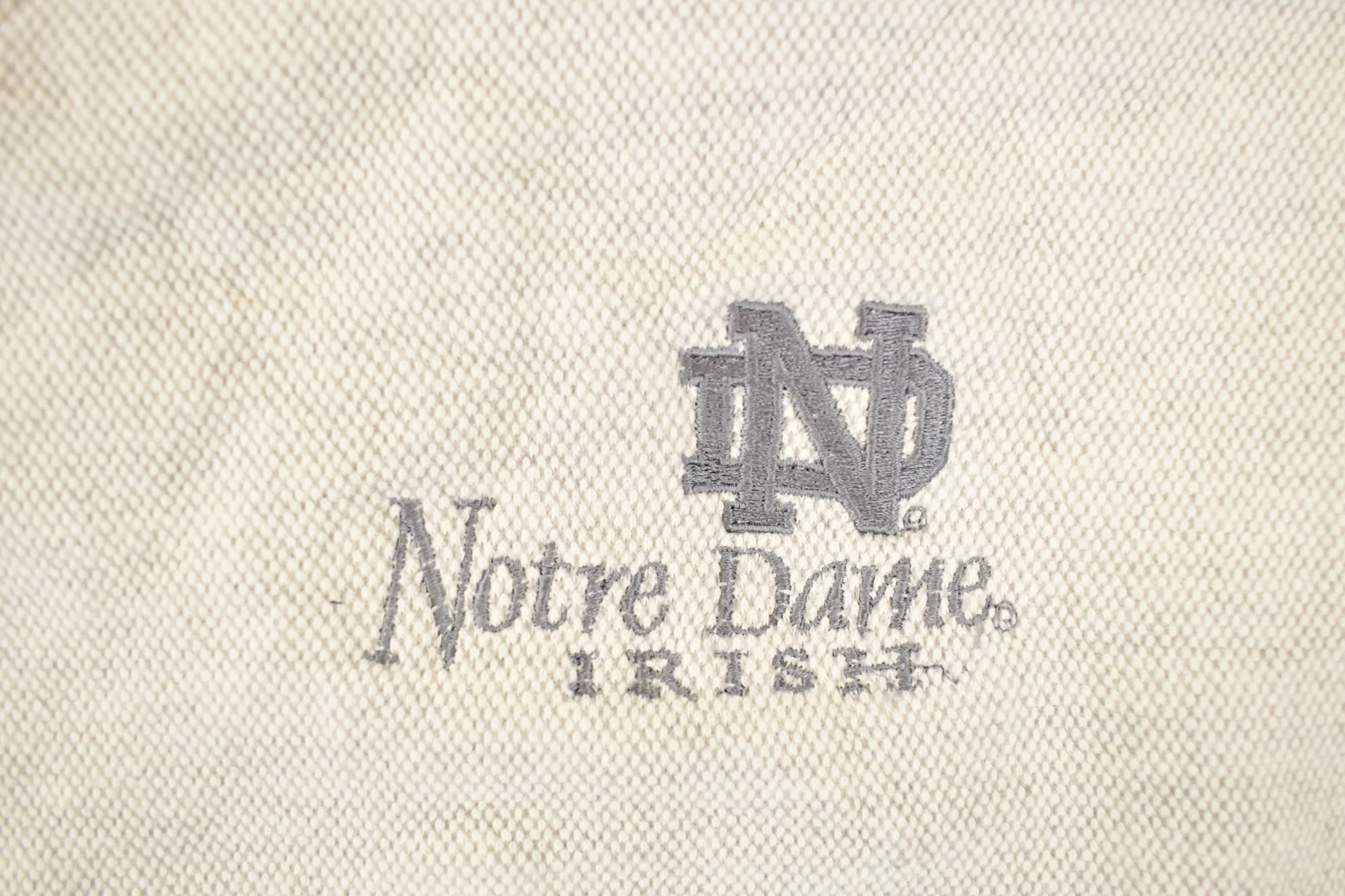 Vintage 1990s Notre Dame Embroidered University V Neck Sweatshirt Men's L - Image 3
