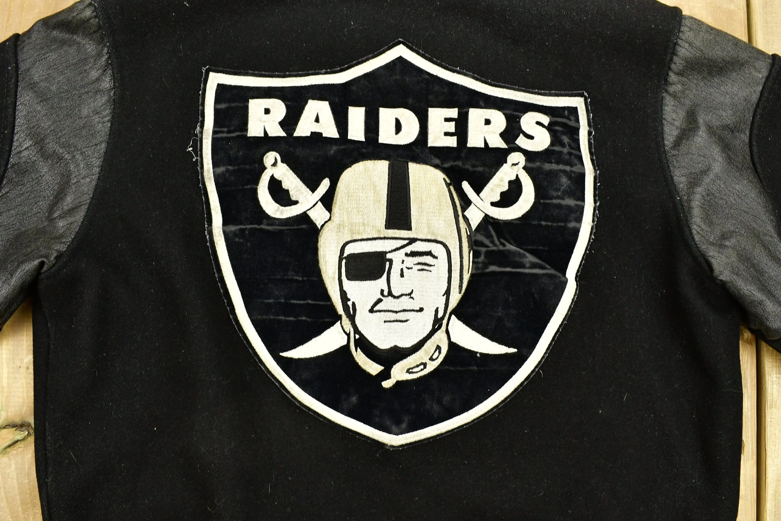 Vintage 1990's Oakland Raiders Leather Letterman Jacket Men's Large - Image 3