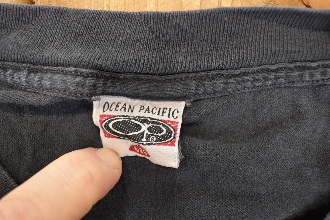 Vintage 1990s Ocean Pacific Souvenir Surfing T-Shirt Men's XL - Image 5