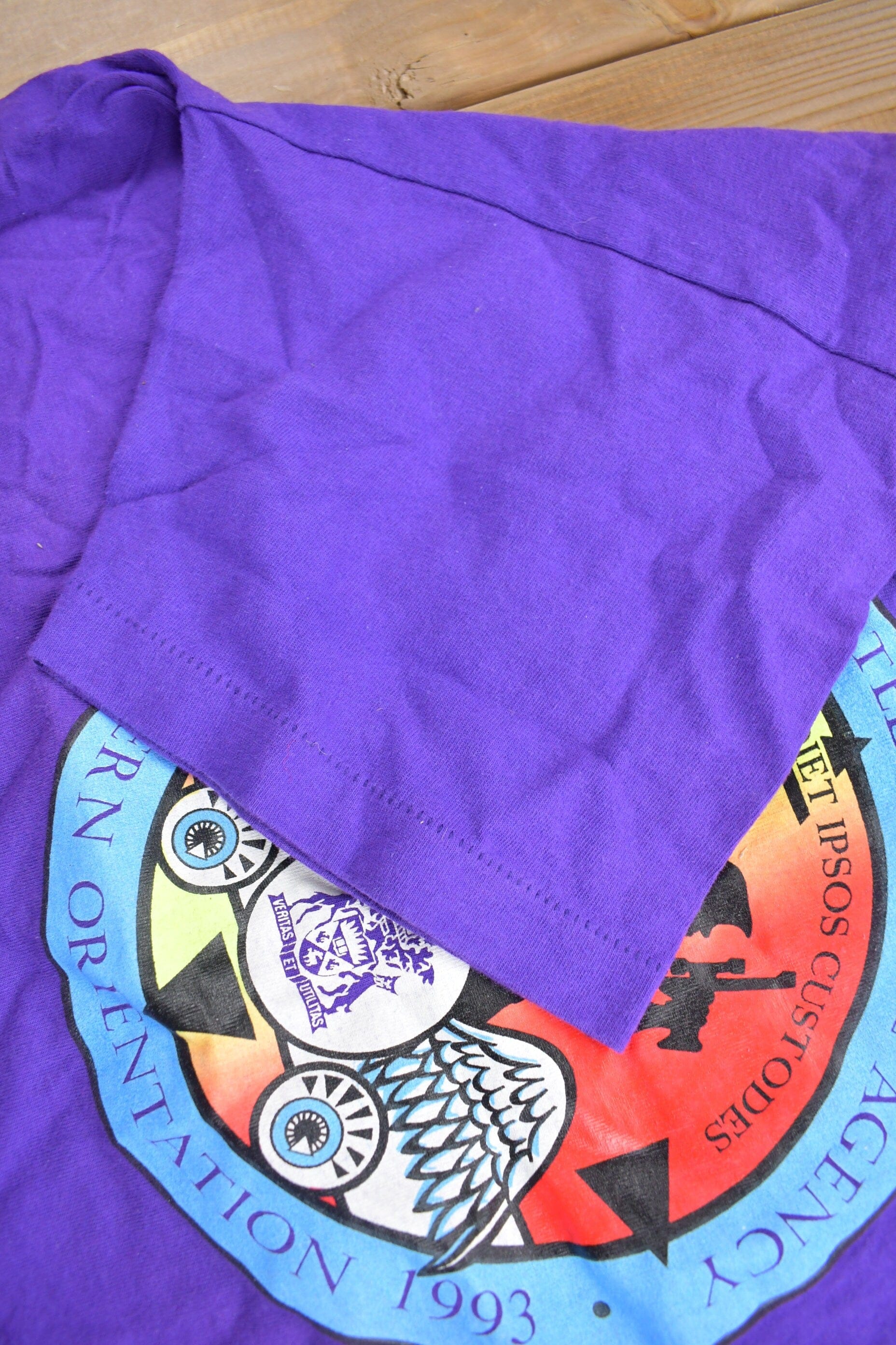 Vintage 1990s Off Campus International Agency Western Orientation Graphic T Shirt Men's XL - Image 4