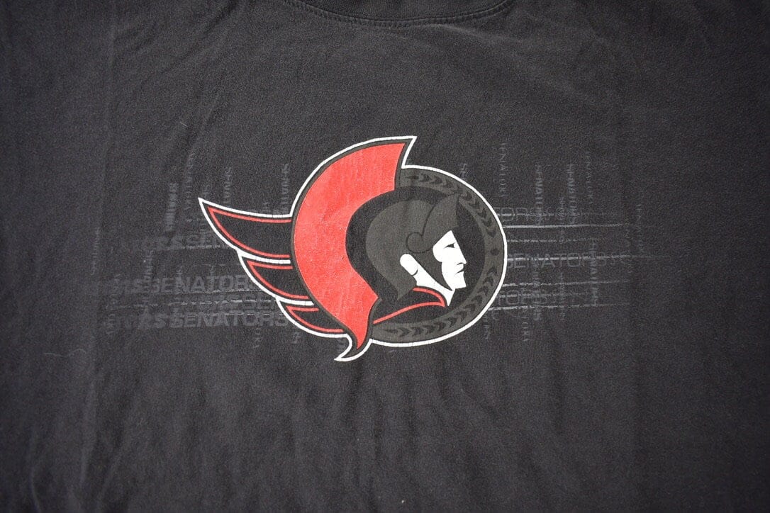 Vintage 1990s Ottawa Senators NHL Hockey Graphic T-Shirt - Image 3