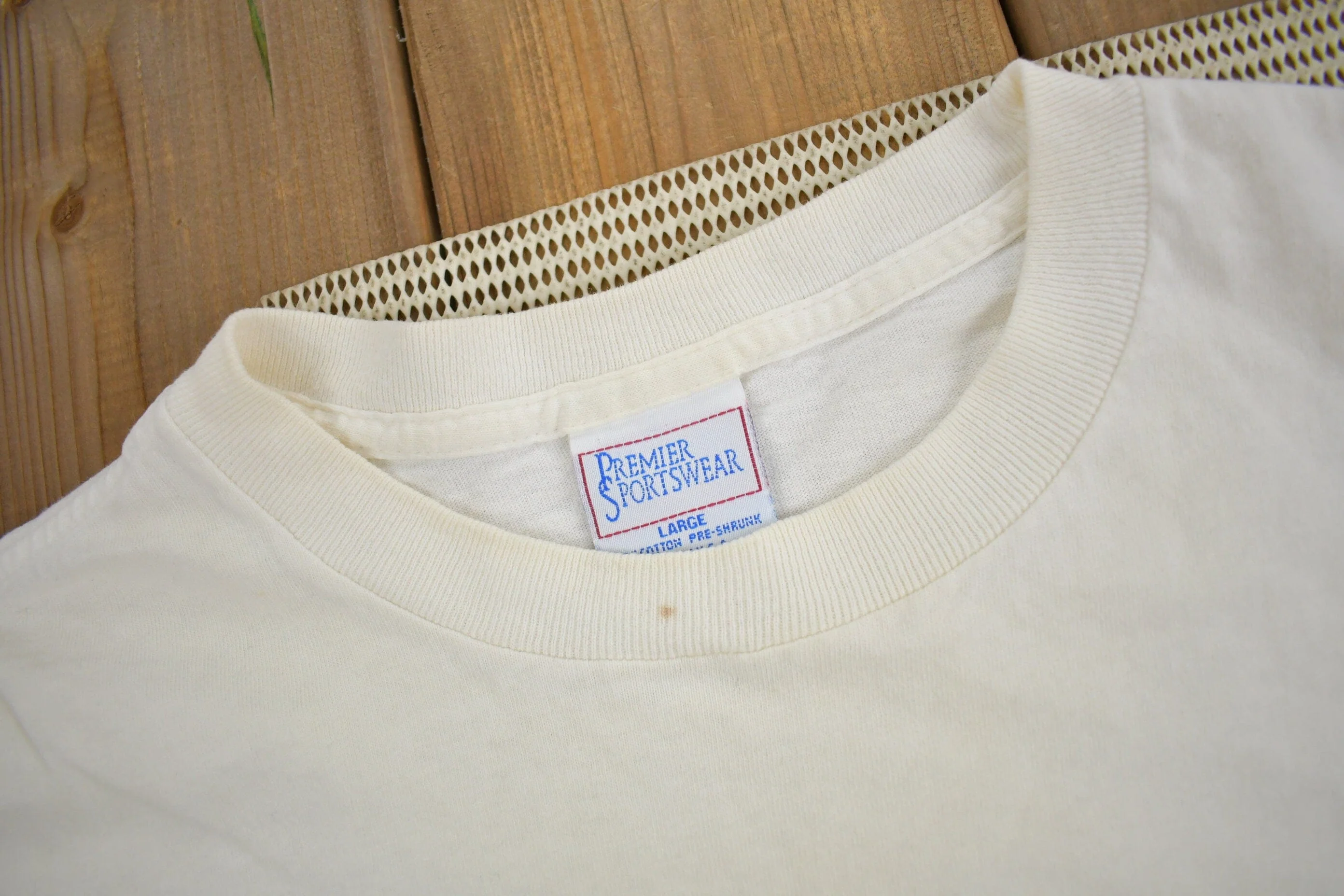 Vintage 1990s Paradise Island Bahamas Souvenir T Shirt Men's Large - Image 4
