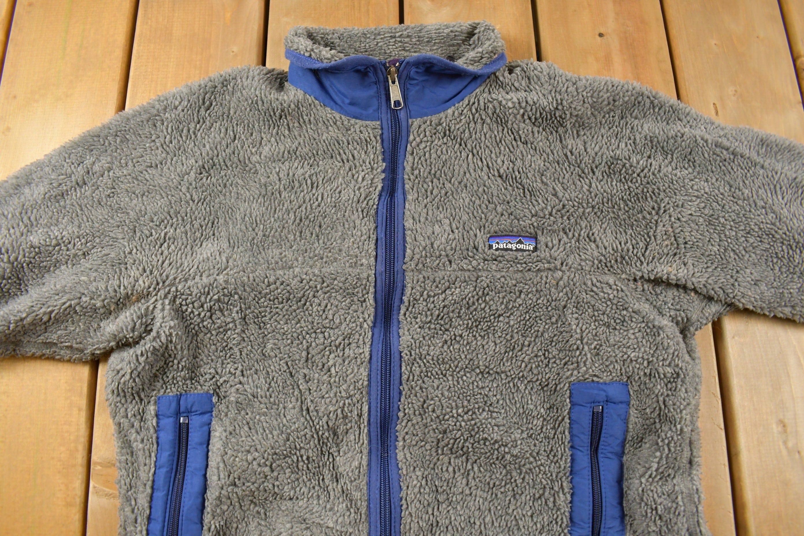 Vintage 1990s Patagonia Deep Pile Fleece Zip Up Sweater Men's Medium - Image 3