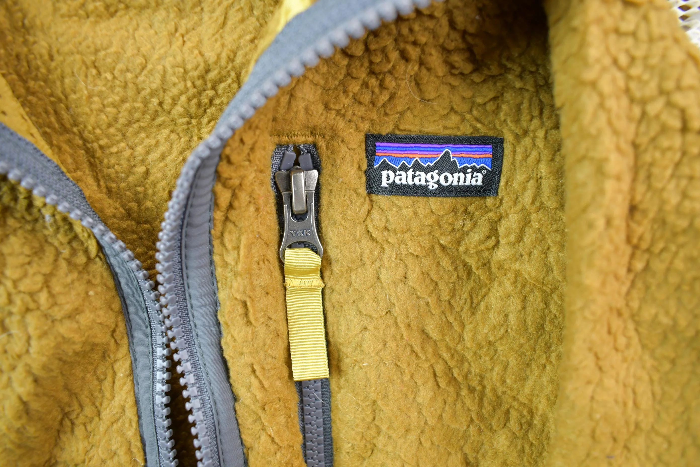 Vintage 1990s Patagonia Fleece Sweater Men's Small - Image 3